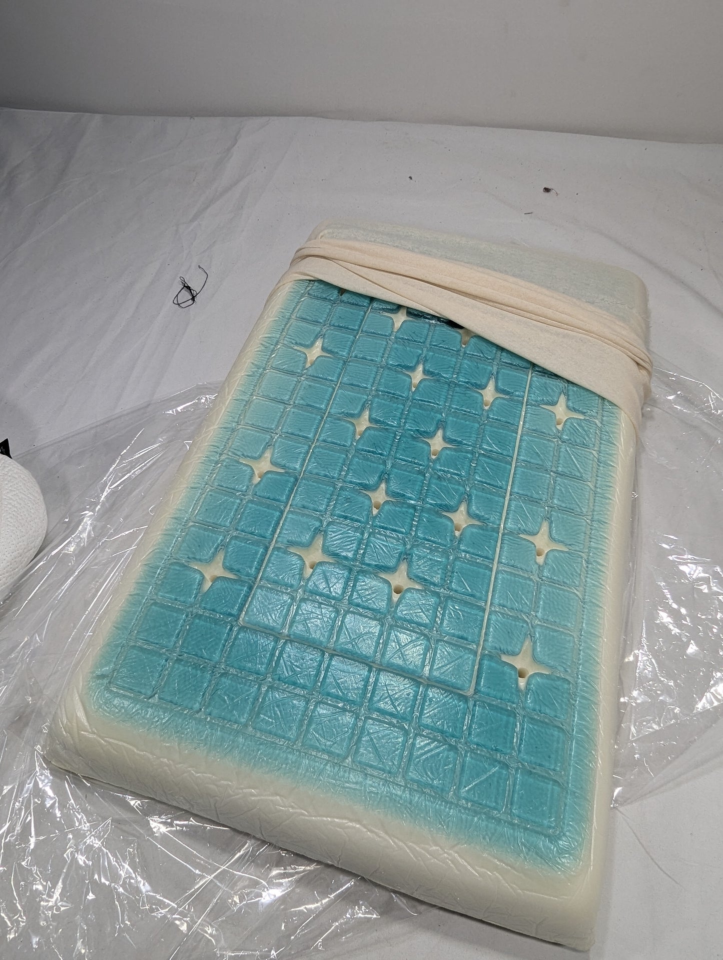 Gel Imported Authentic Memory foam Pillow/baby mate  P0146