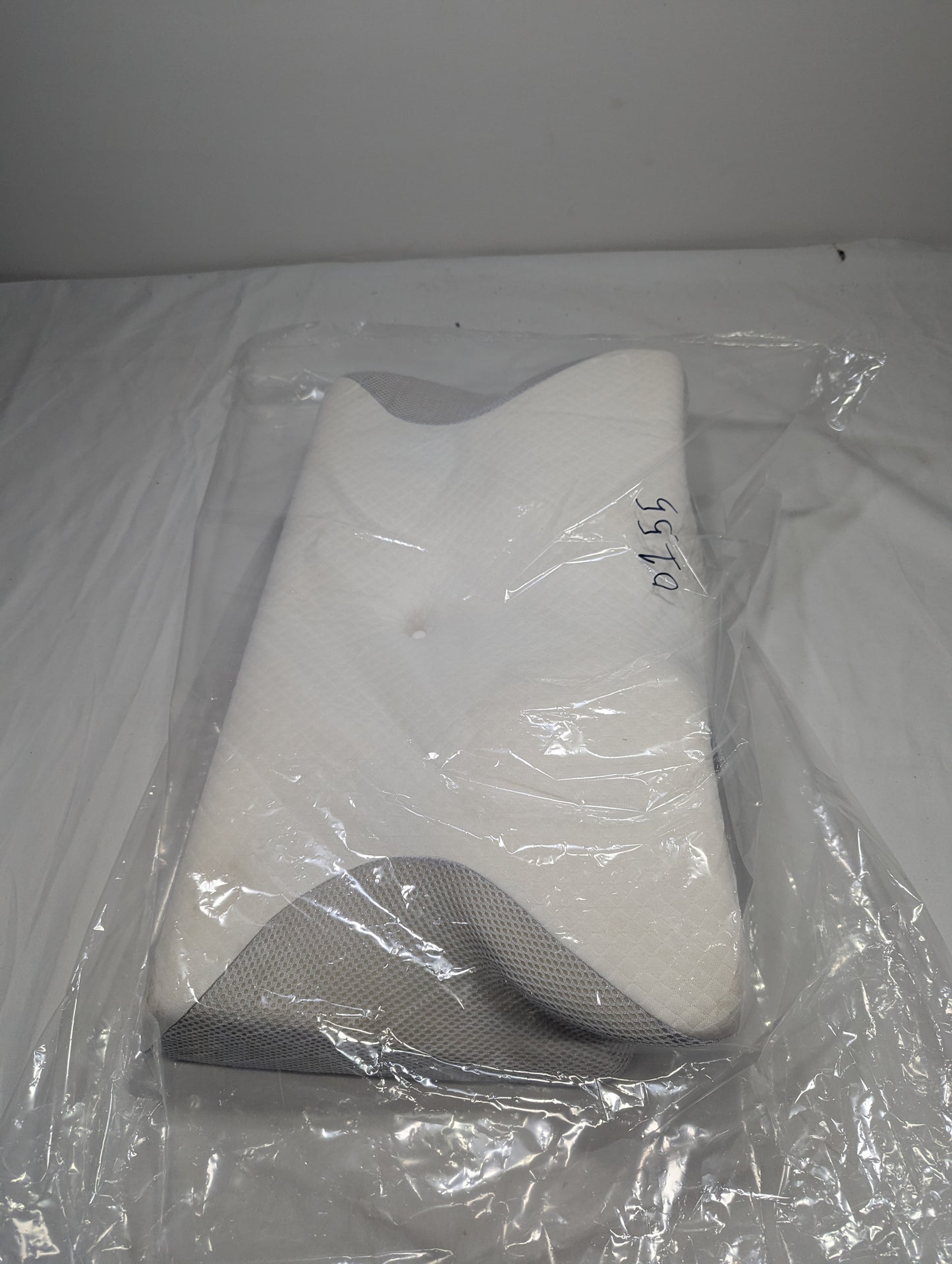 Imported Authentic Memory foam Pillow P0155