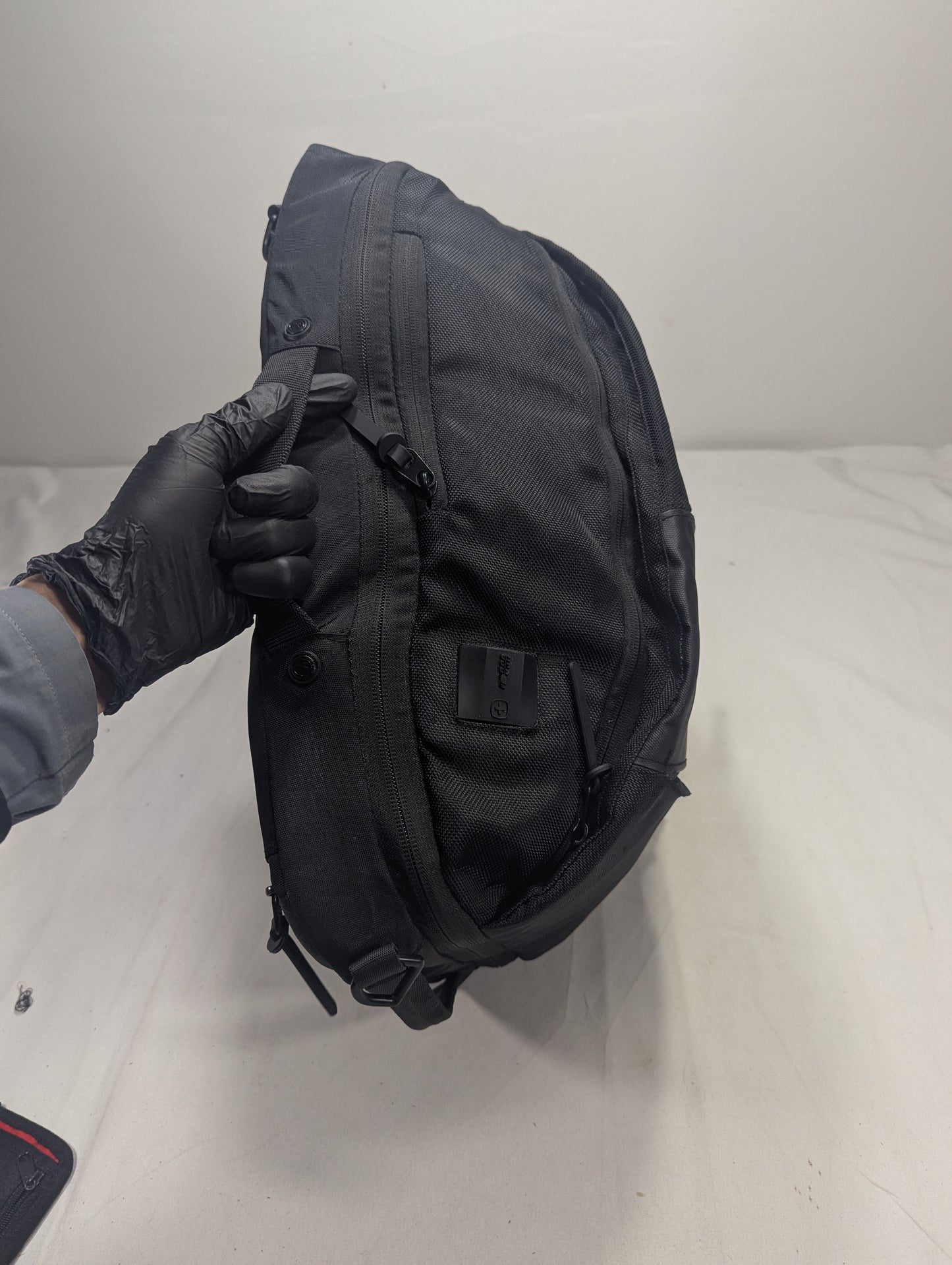 Swiss Gear Title will update soon