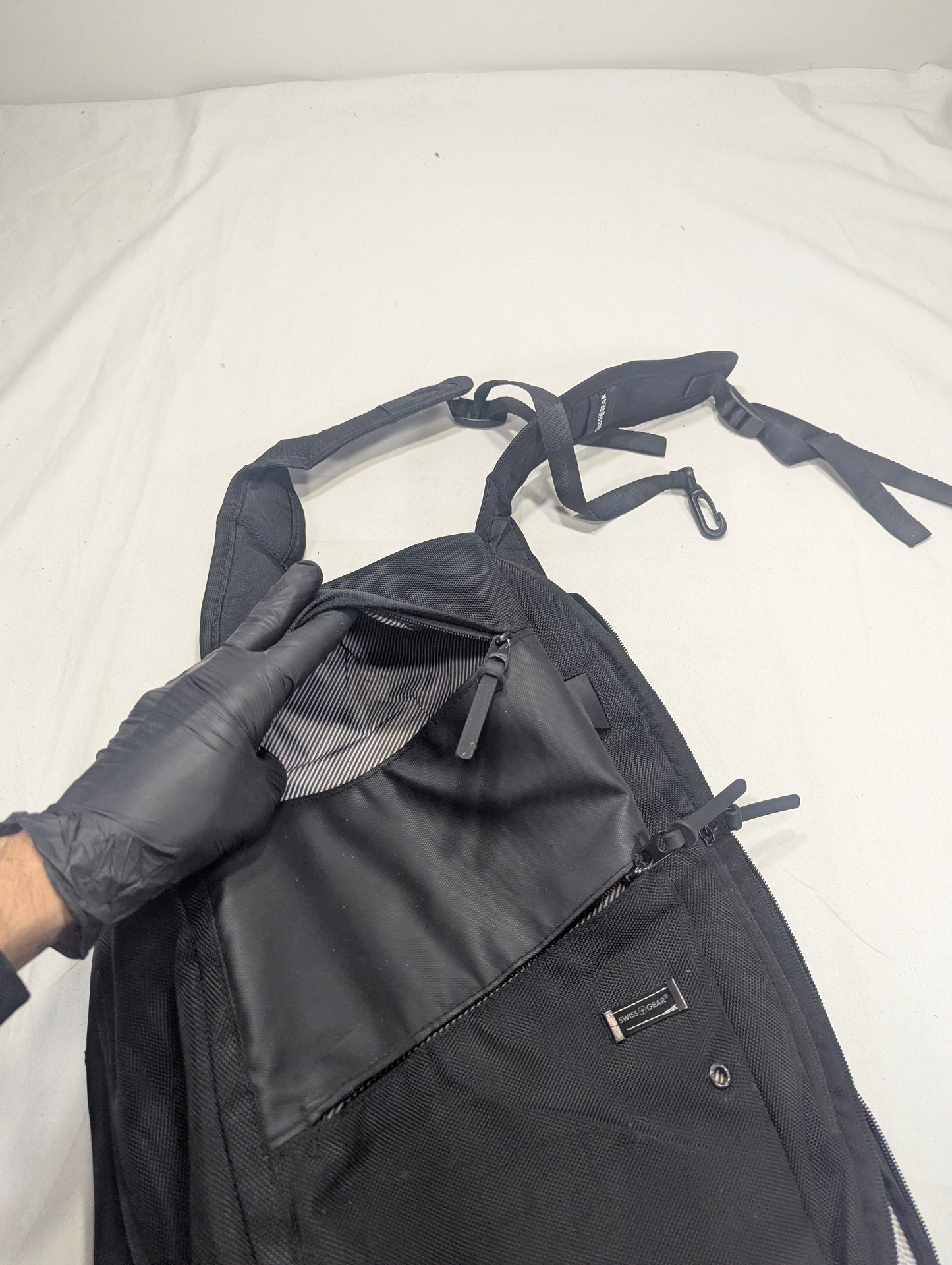 Swiss Gear Title will update soon