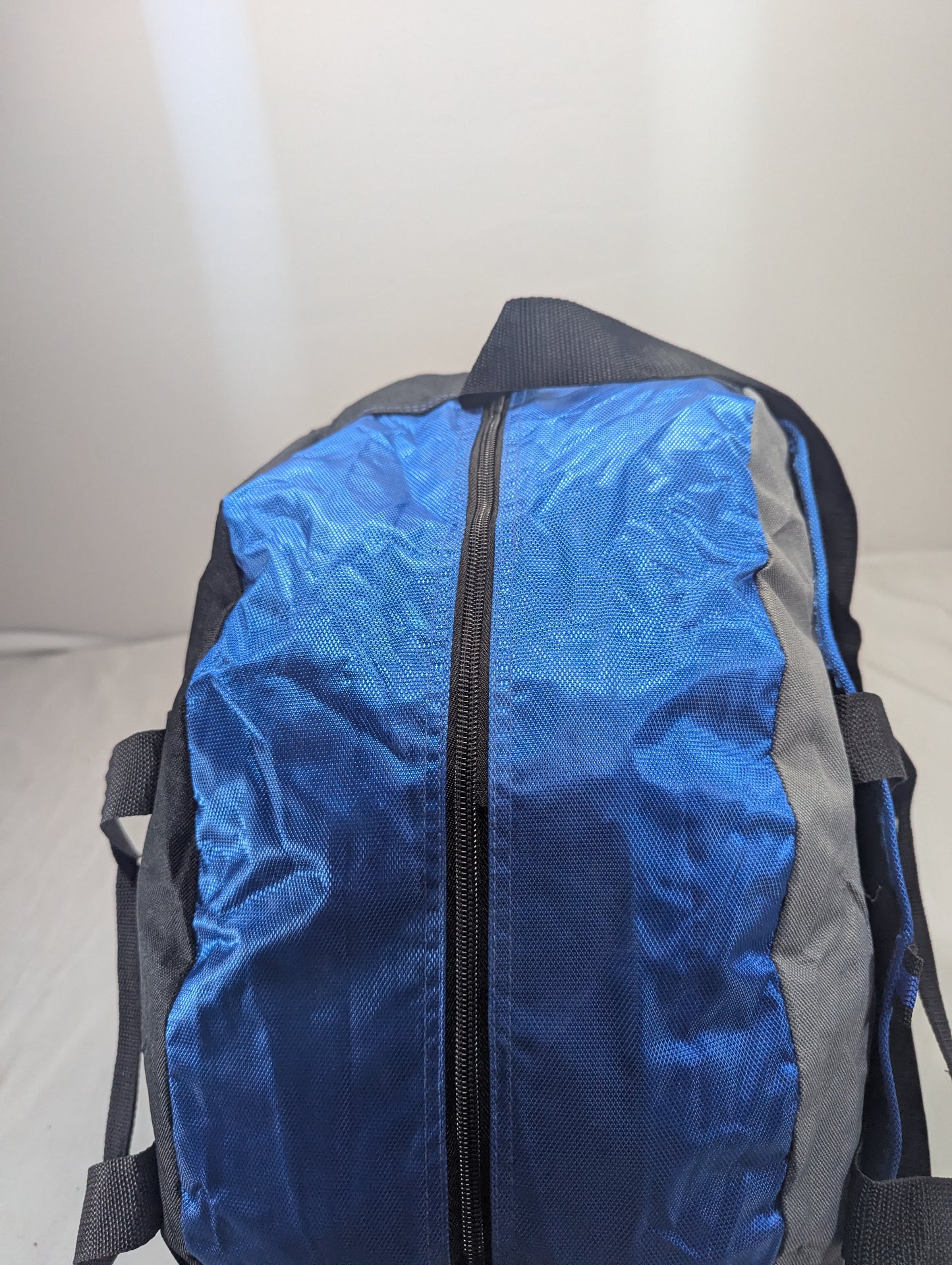 Travelling gym bag Title will update soon