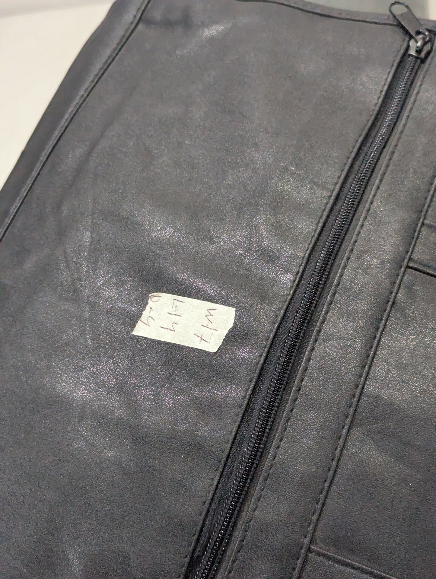 LEATHER Title will update soon
