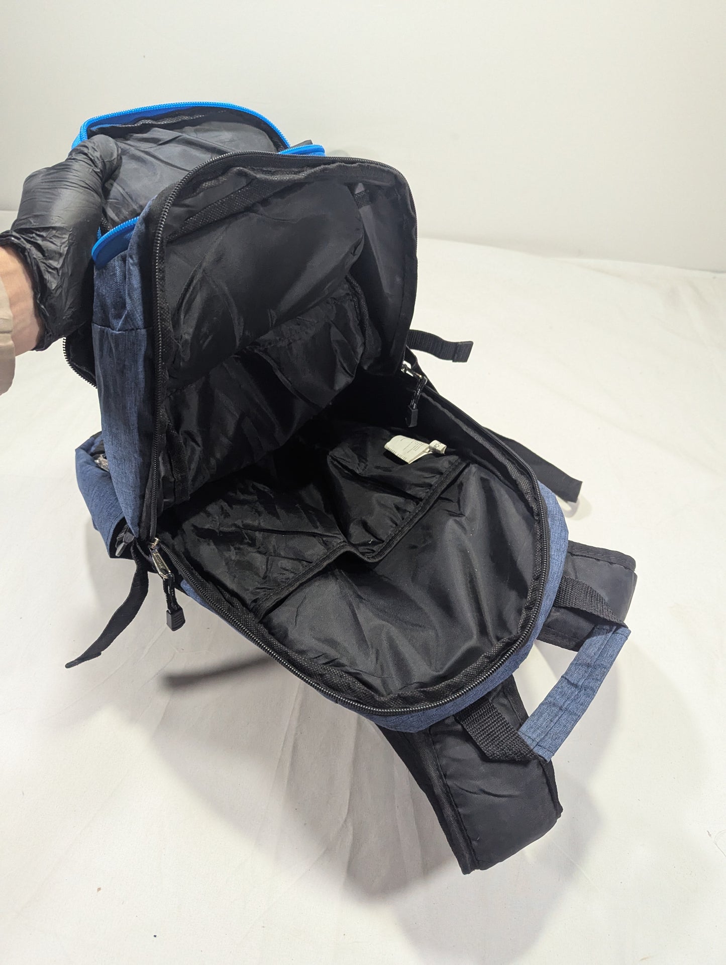 EASTPAK Title will update soon