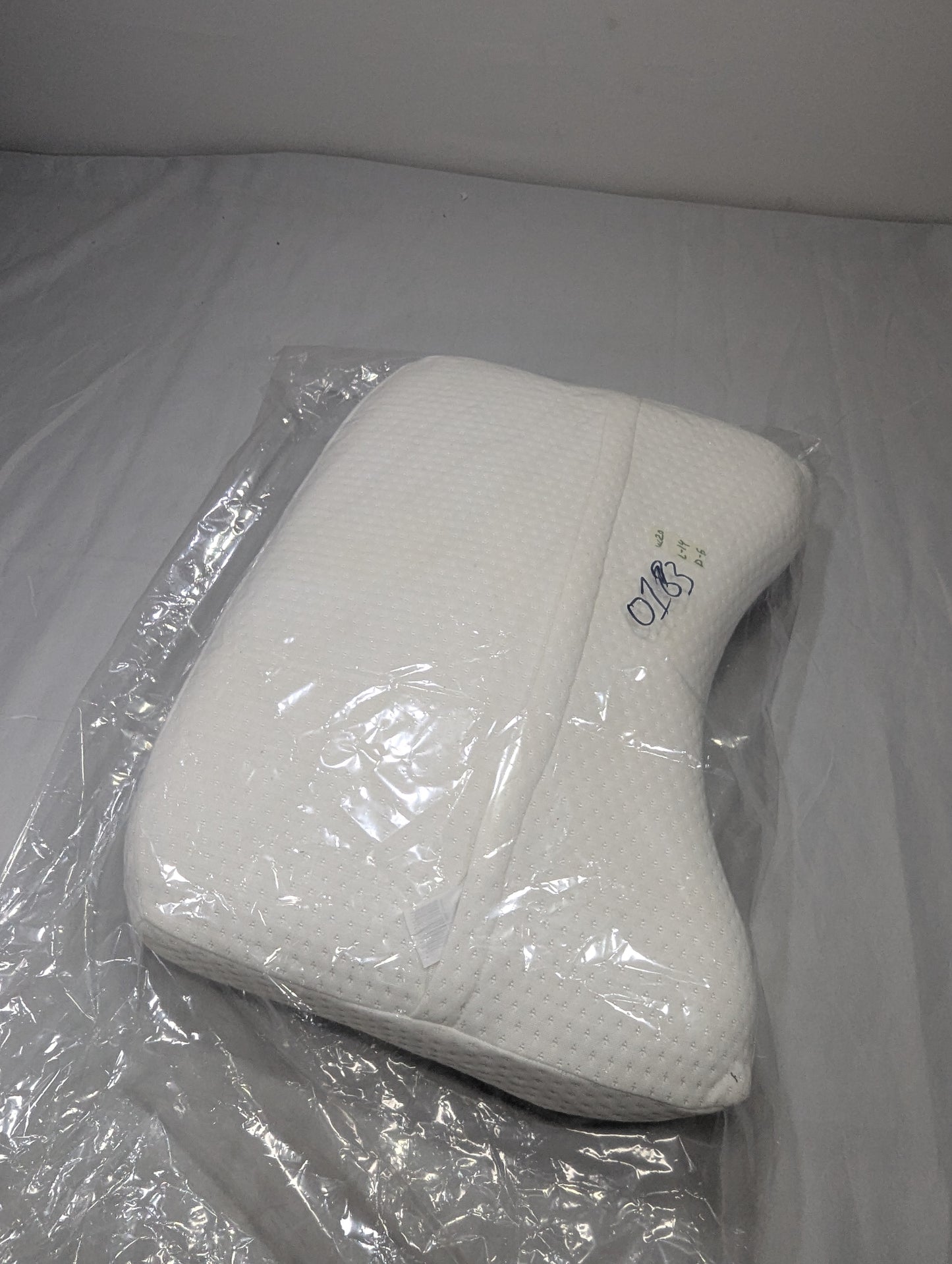 Imported Authentic Memory foam Pillow P0183
