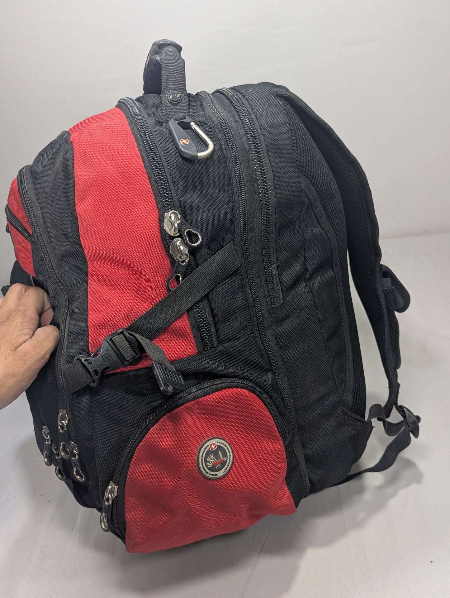 Swiss Gear Title will update soon
