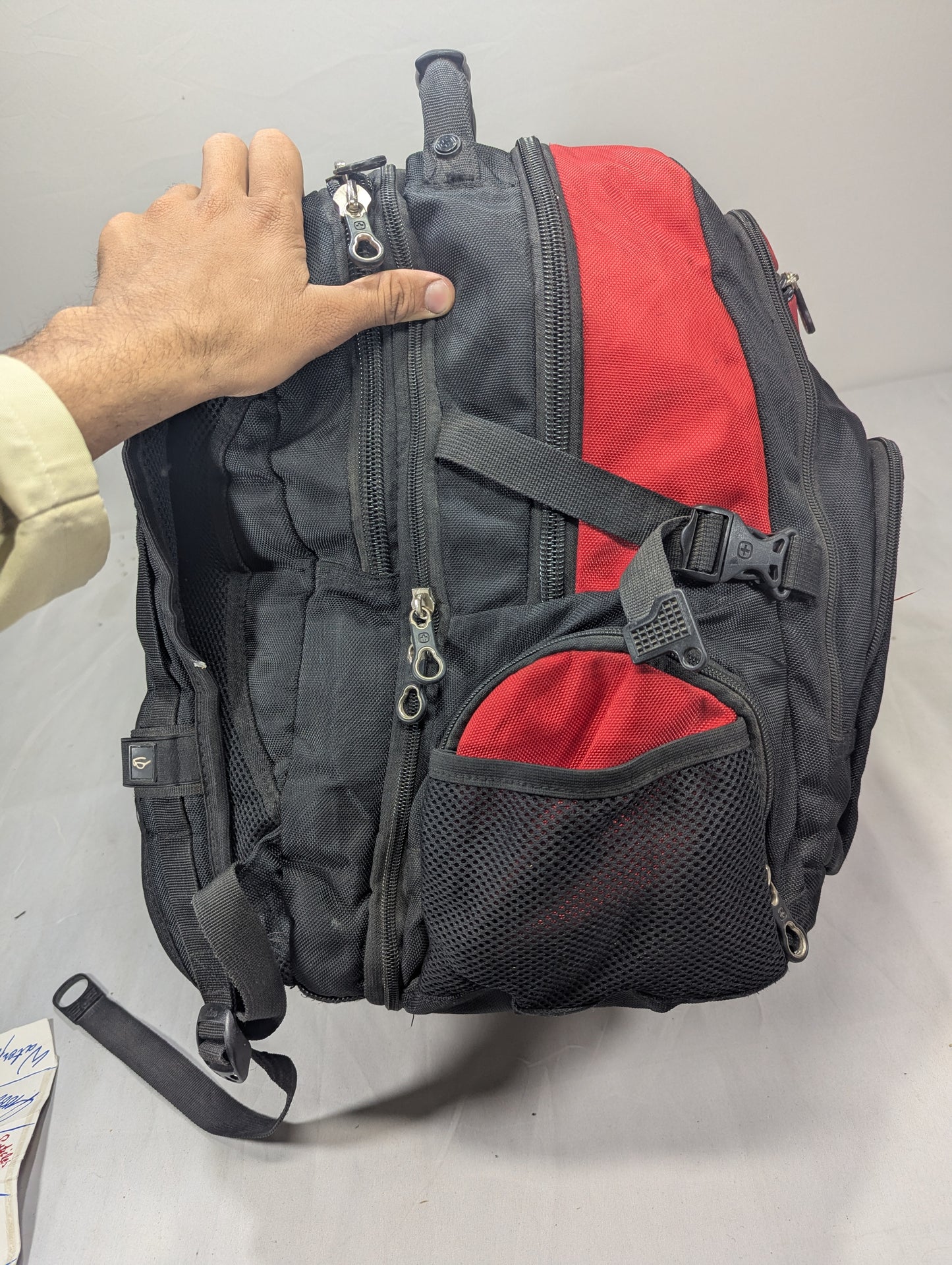 Swiss Gear Title will update soon