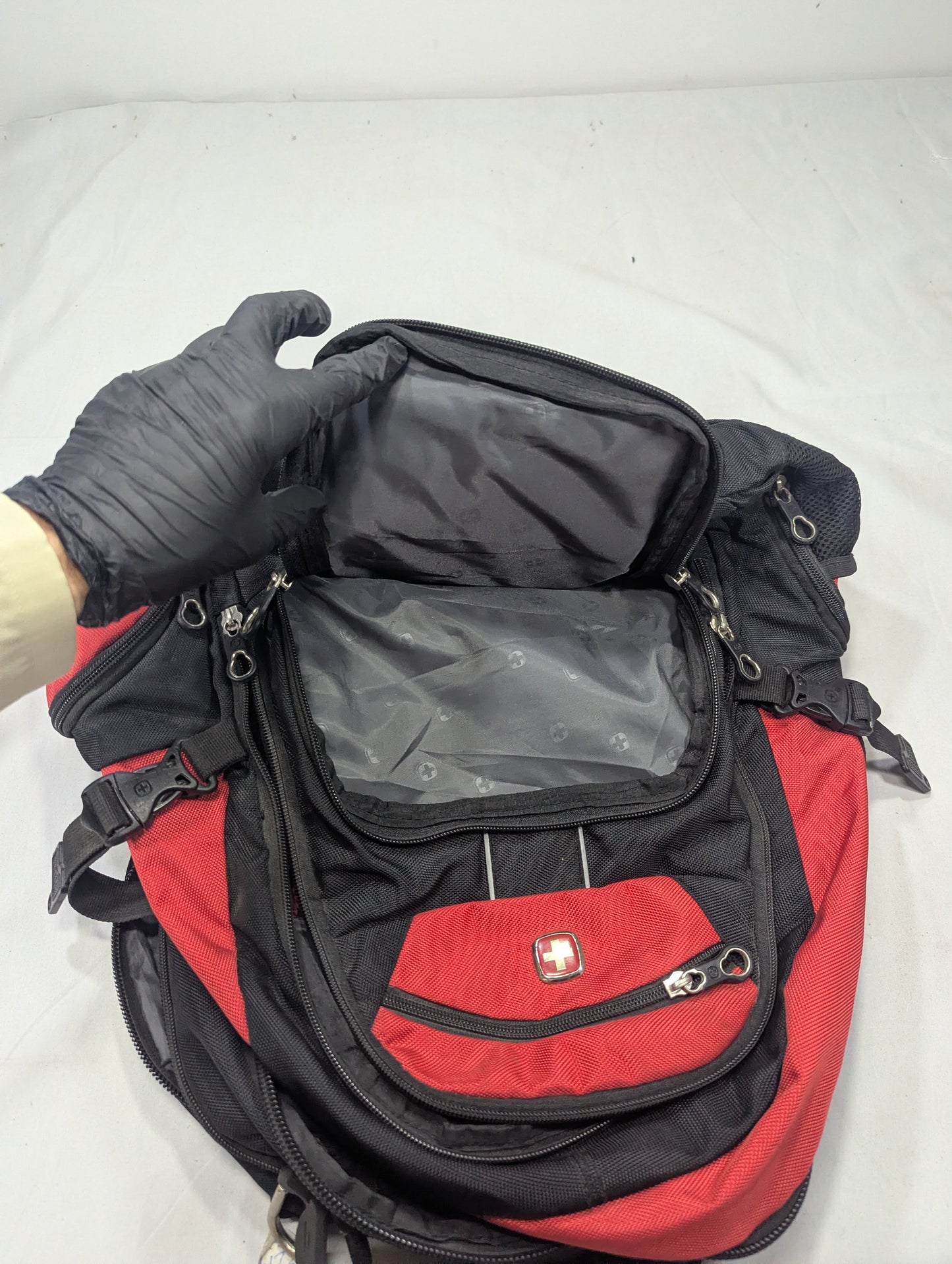 Swiss Gear Title will update soon