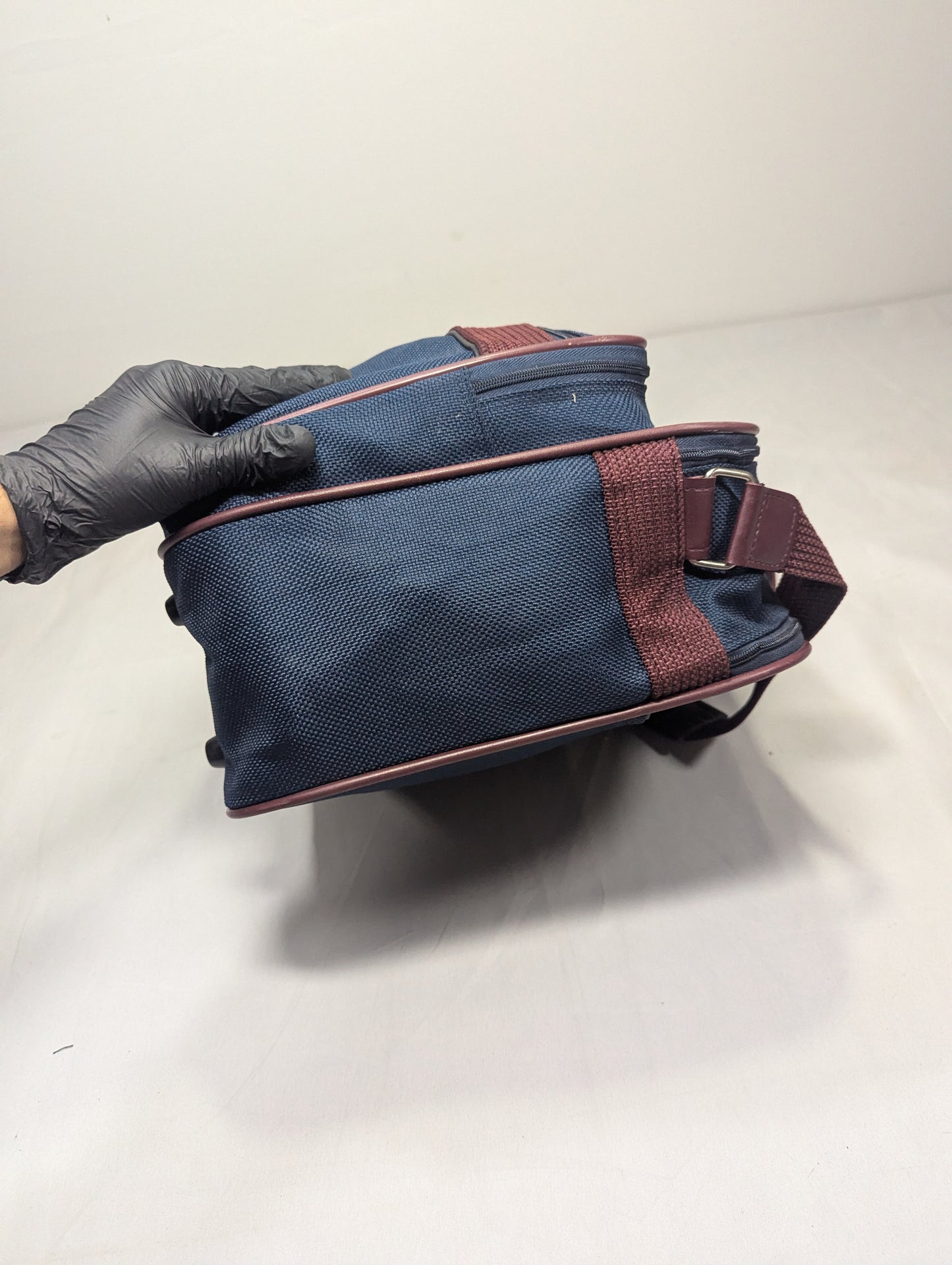 Samsonite Title will update soon