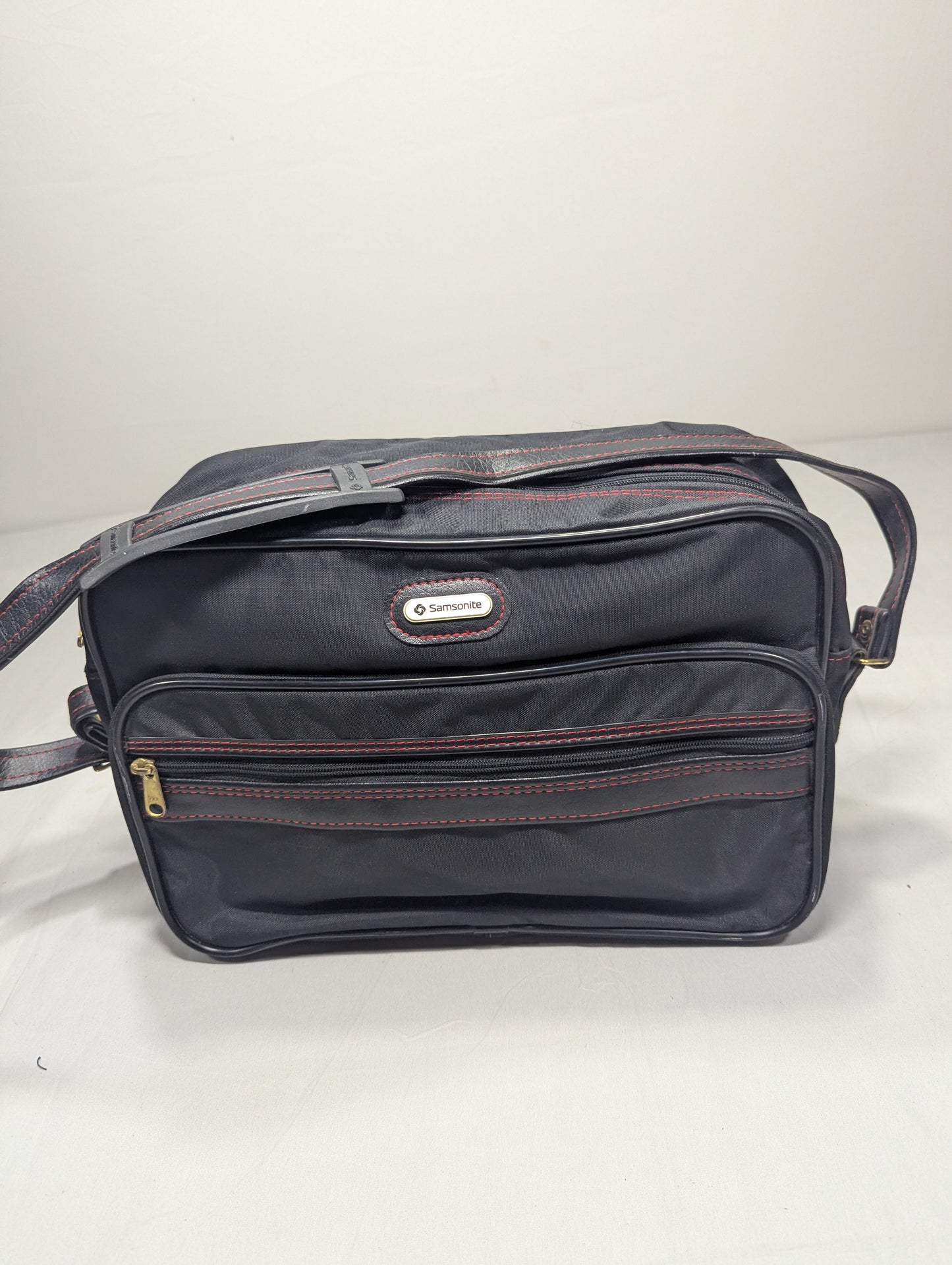 Samsonite Title will update soon