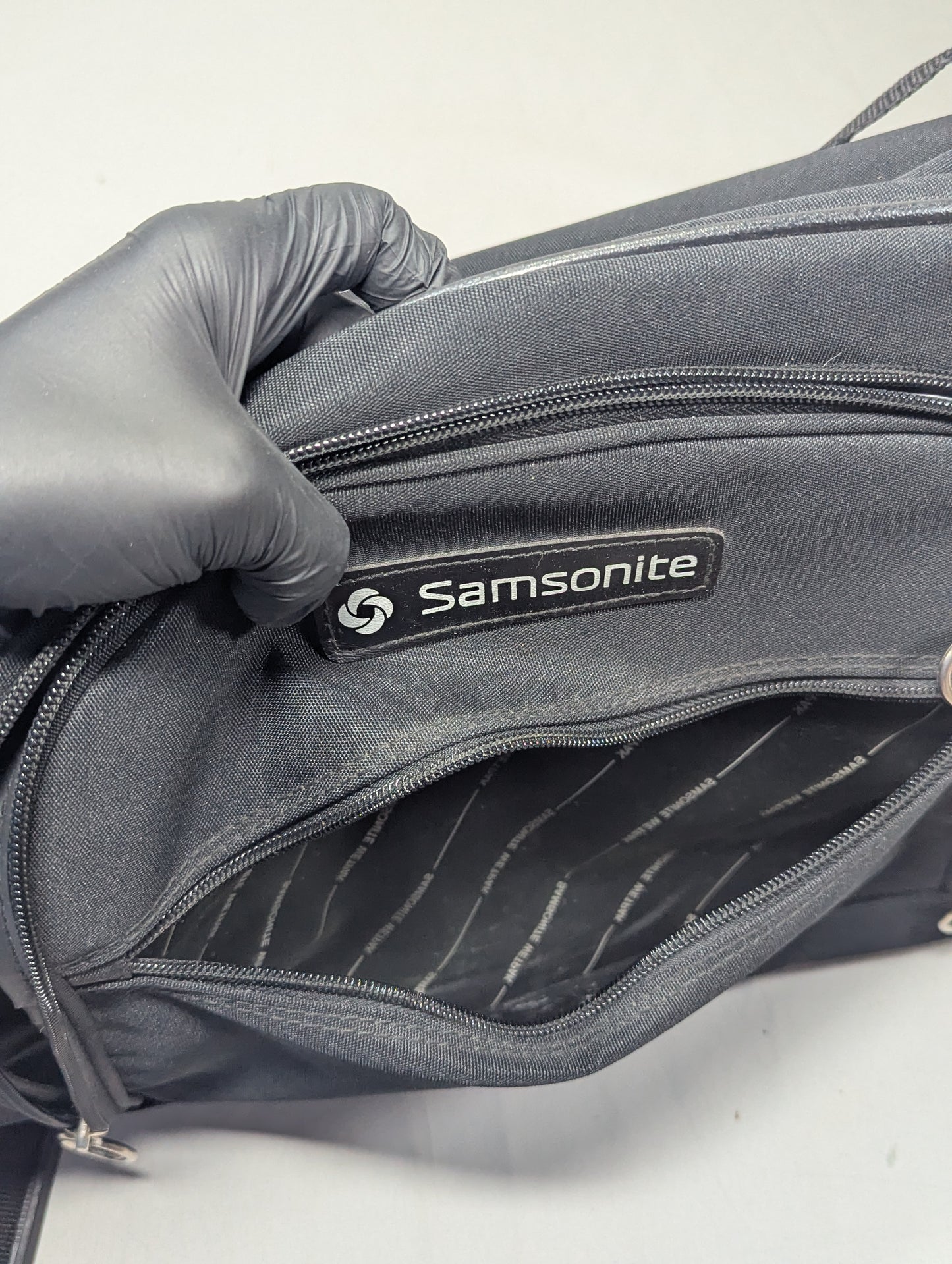 Samsonite Title will update soon