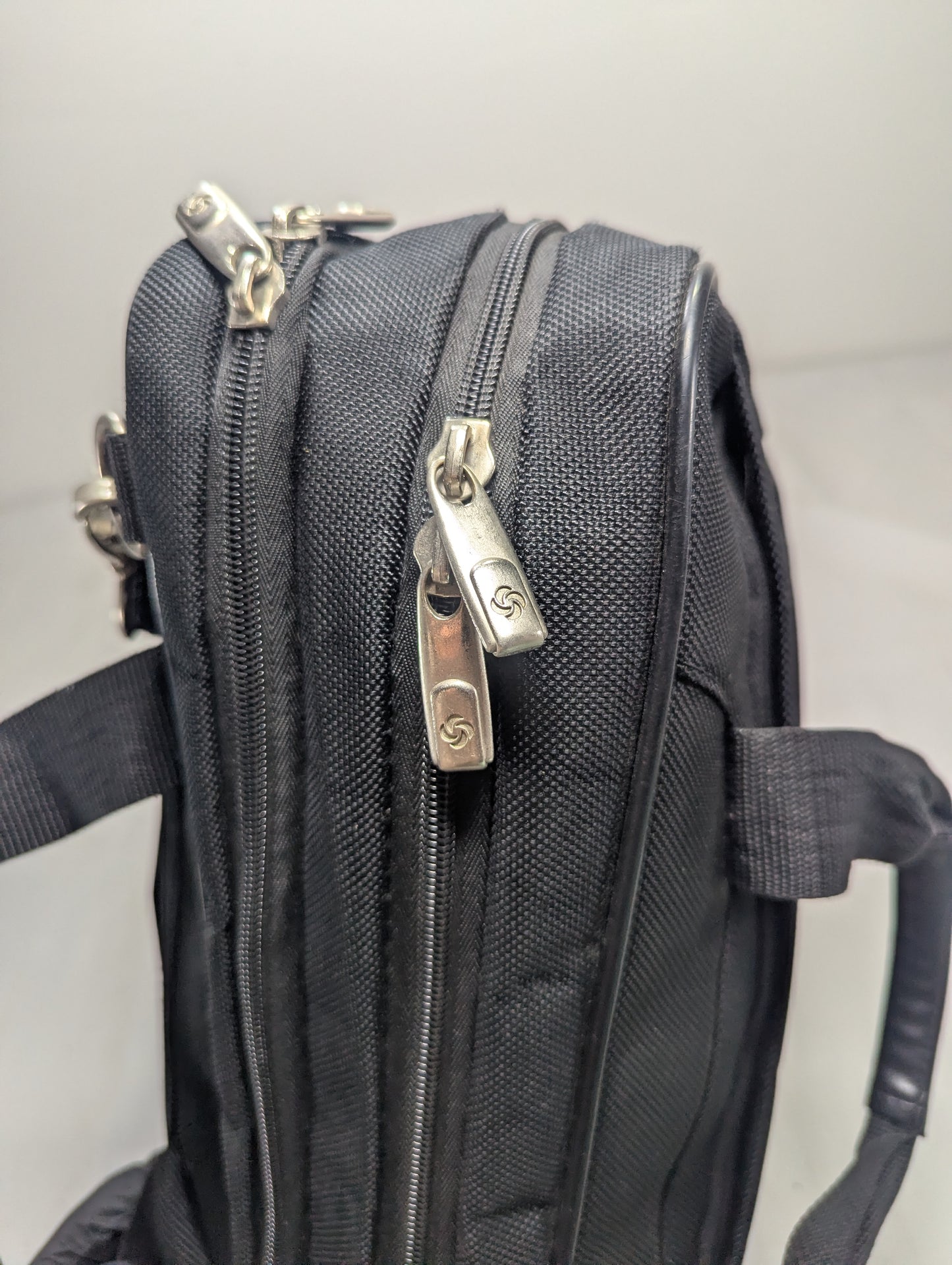 Samsonite Title will update soon