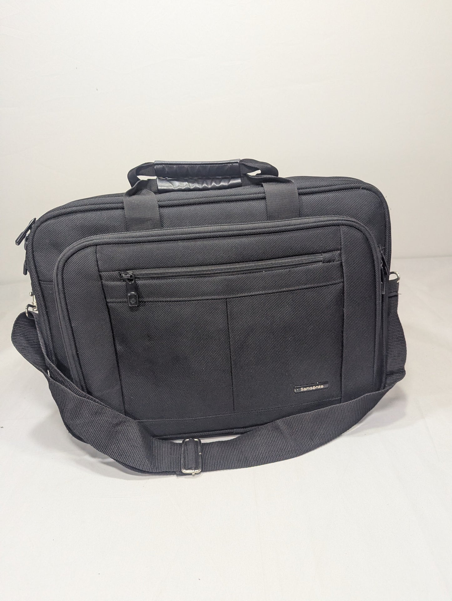Samsonite title will update soon