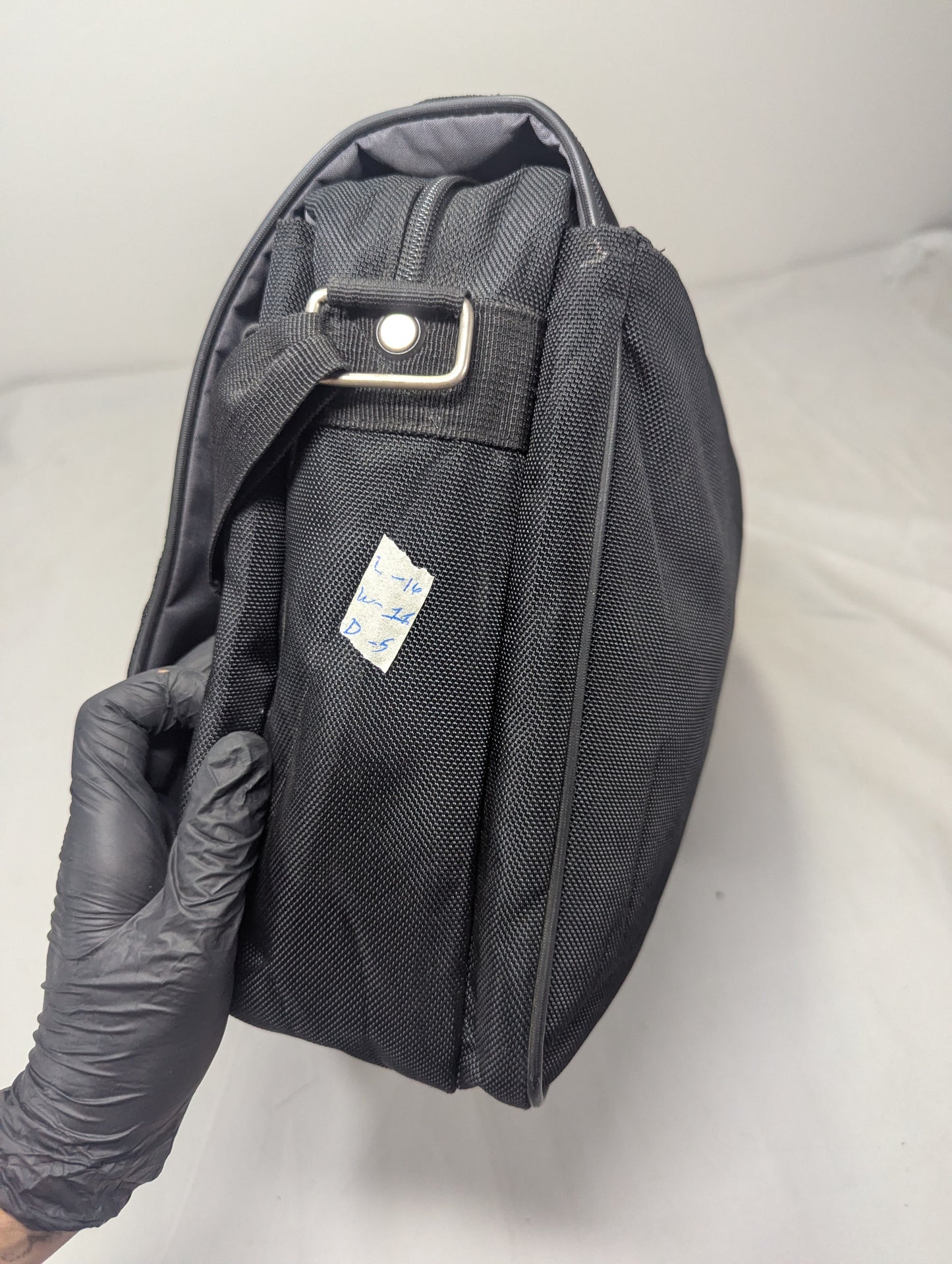 Samsonite title will update soon