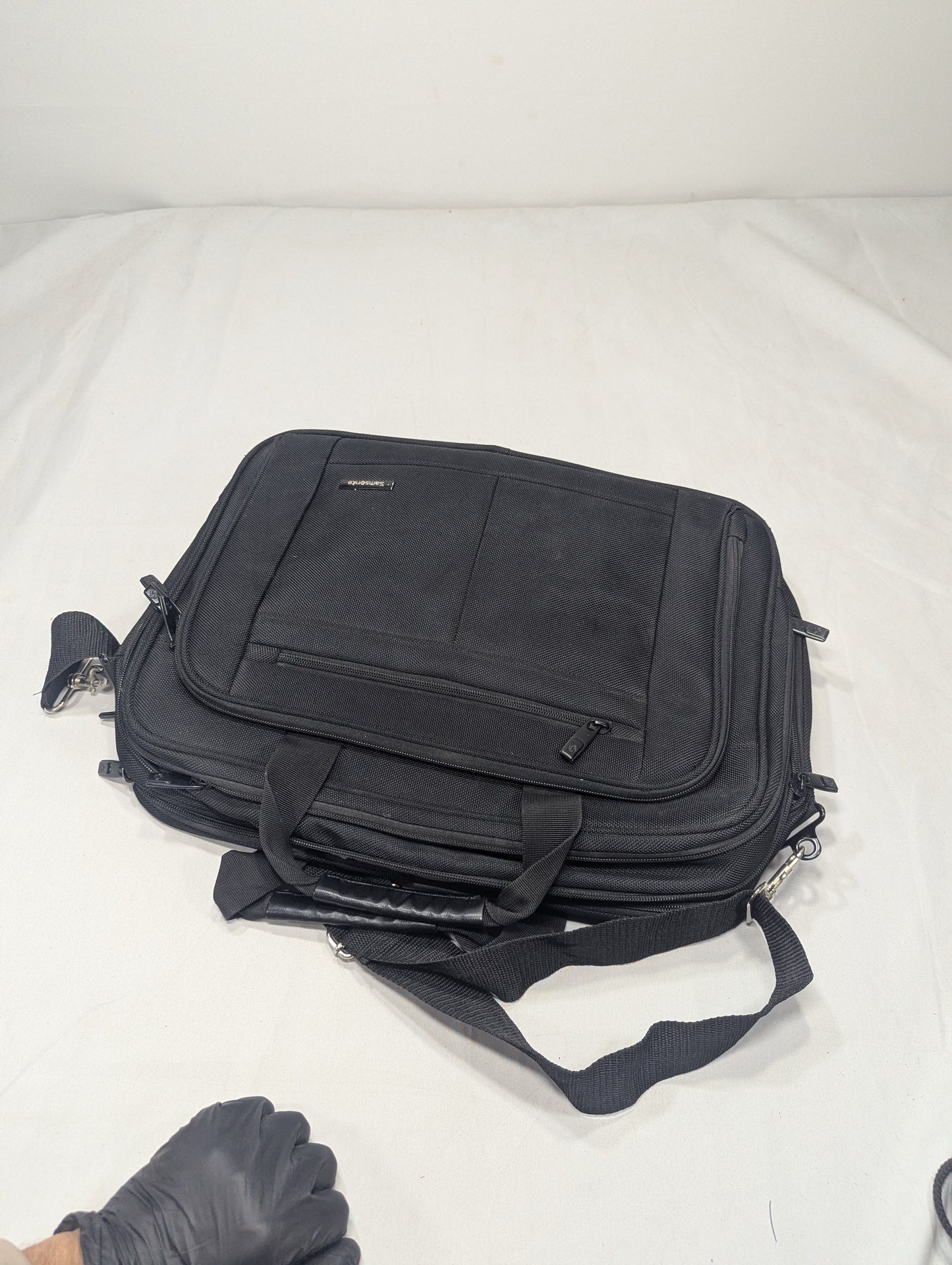 Samsonite title will update soon