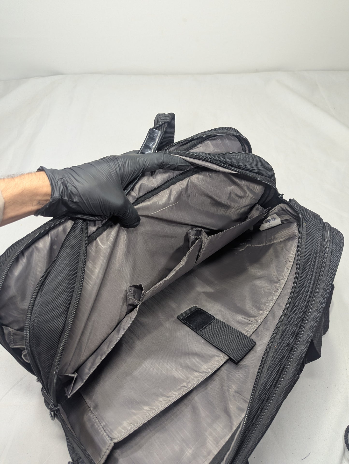 Samsonite title will update soon