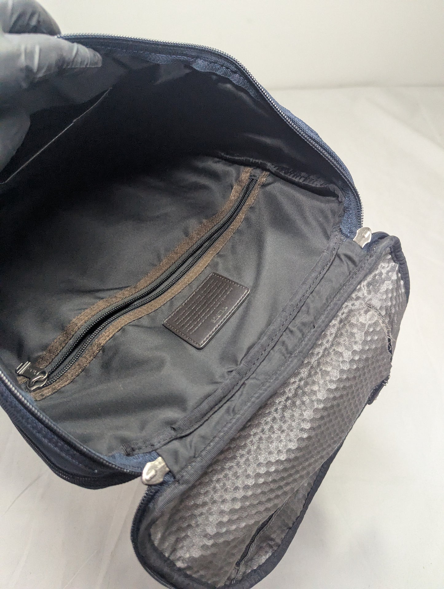 TUMI title will update soon