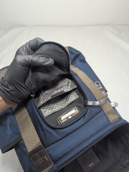 TUMI title will update soon