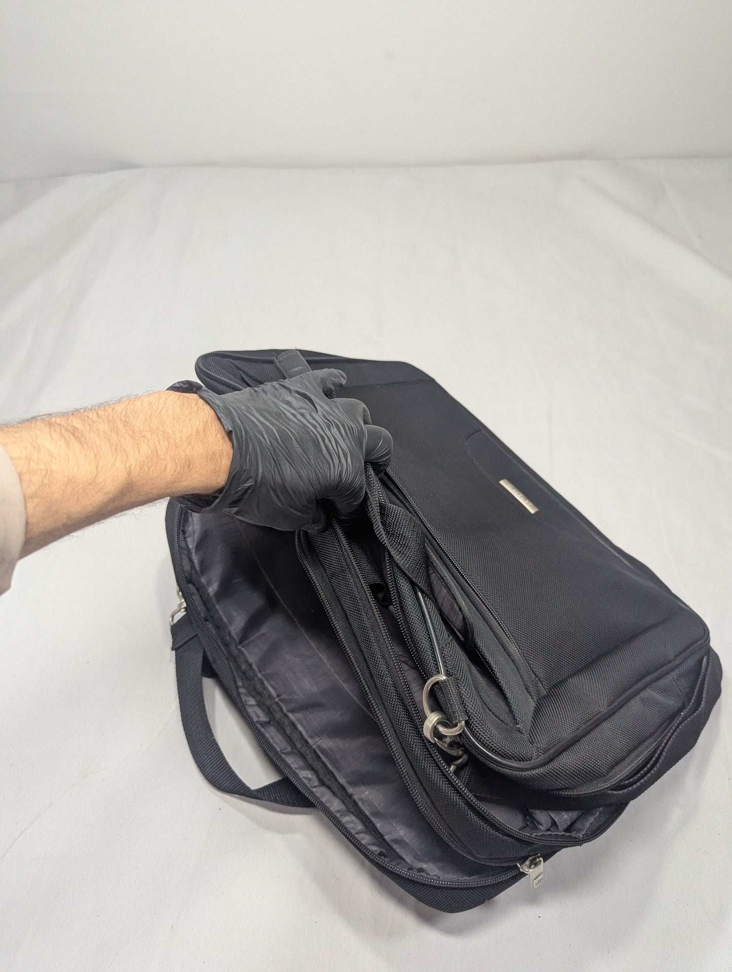Samsonite title will update soon
