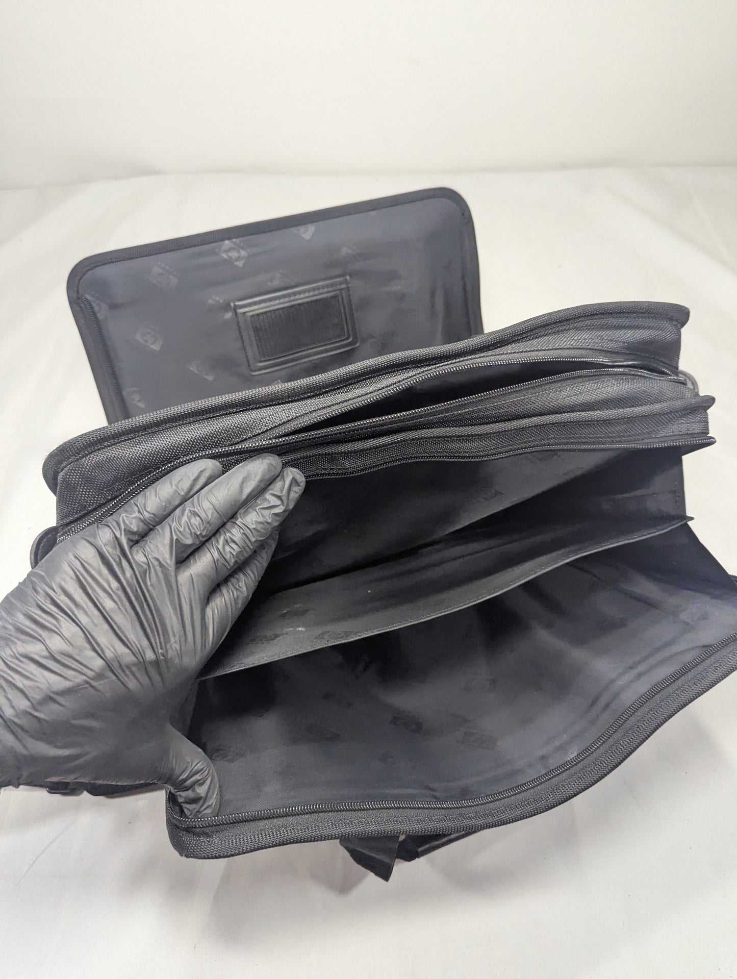 Leather Dell Title will update soon