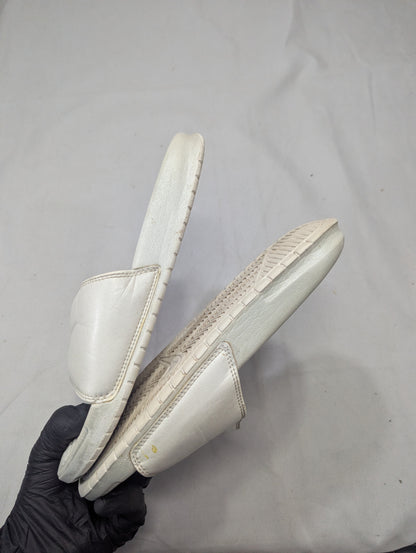 Nike Branded Slide/Slippers Title will update soon