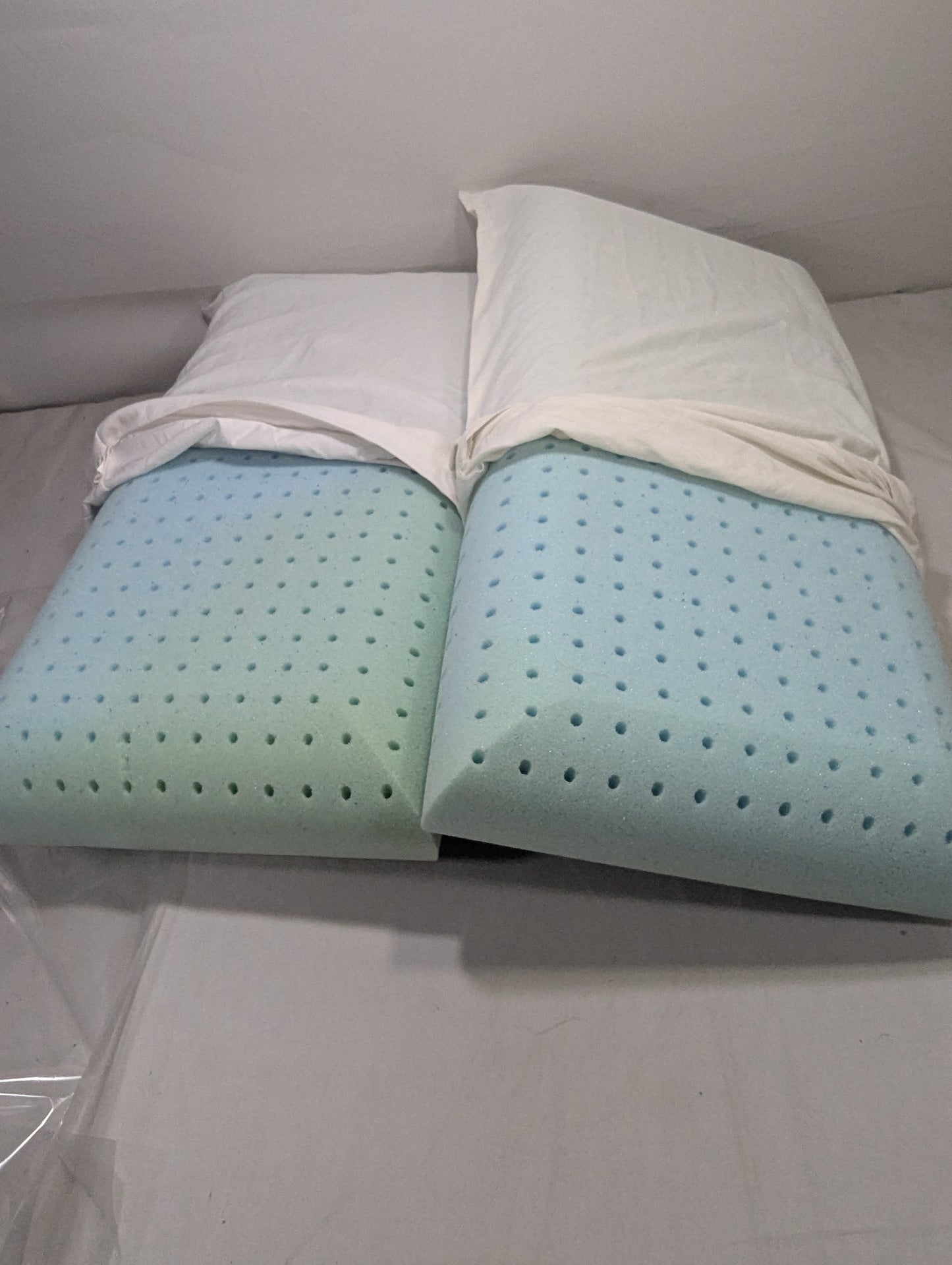 Pair Imported Lot Memory foam Pillow P0191