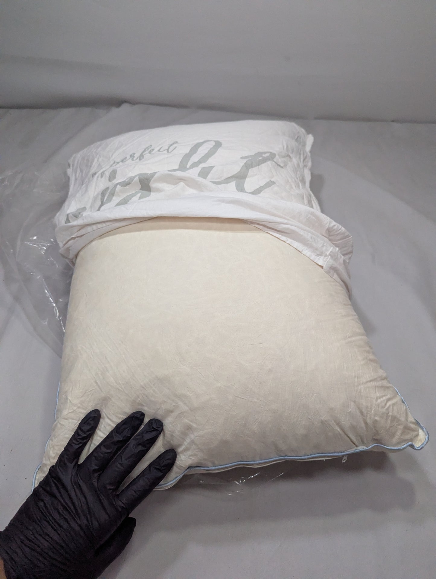 LATEX Imported Lot Memory foam Pillow P0194