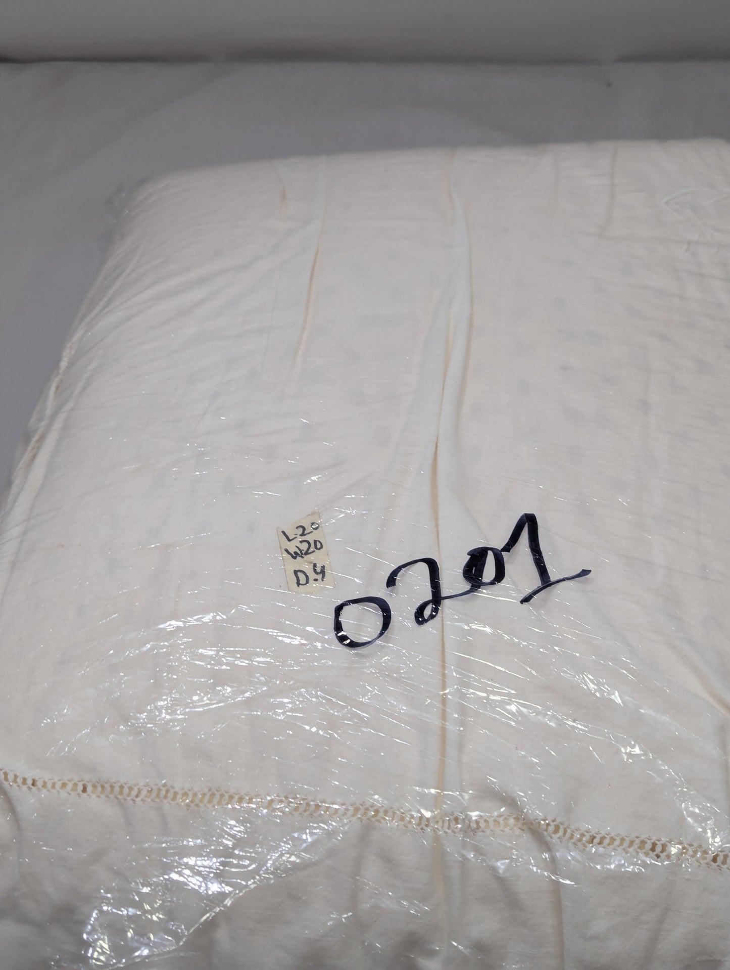 LATEX Imported Lot Memory foam Pillow P0201