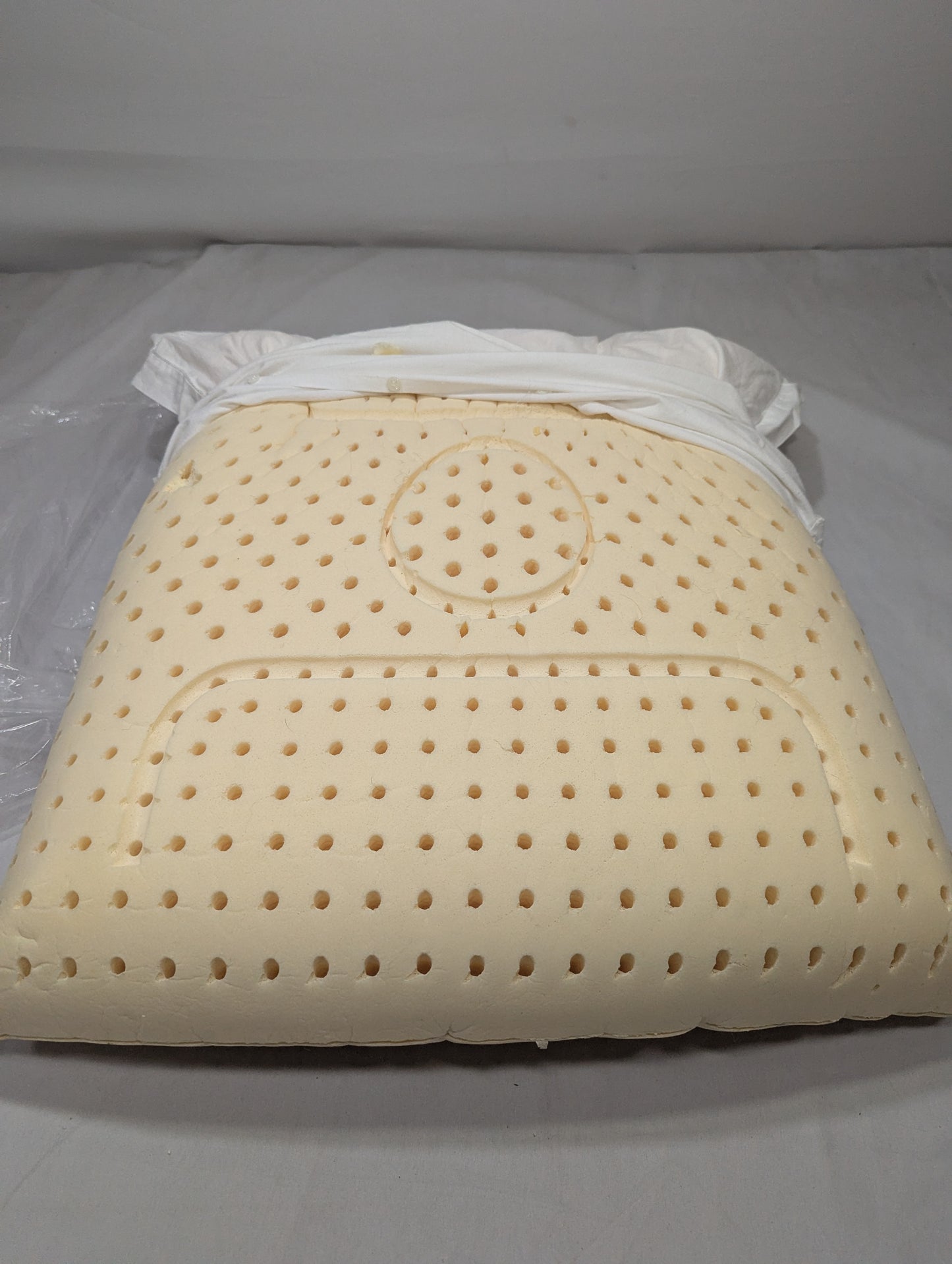 LATEX Imported Lot Memory foam Pillow P0201