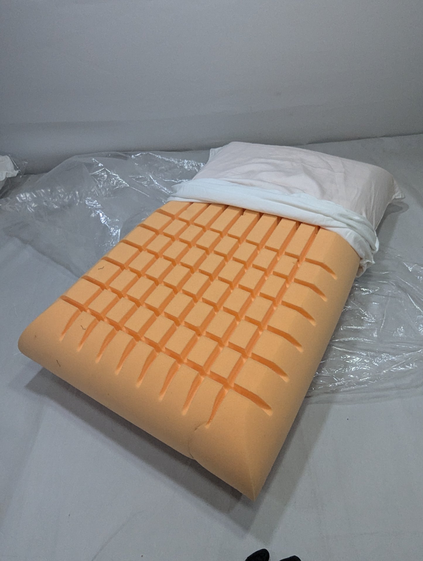 Imported Lot Memory foam Pillow P0203