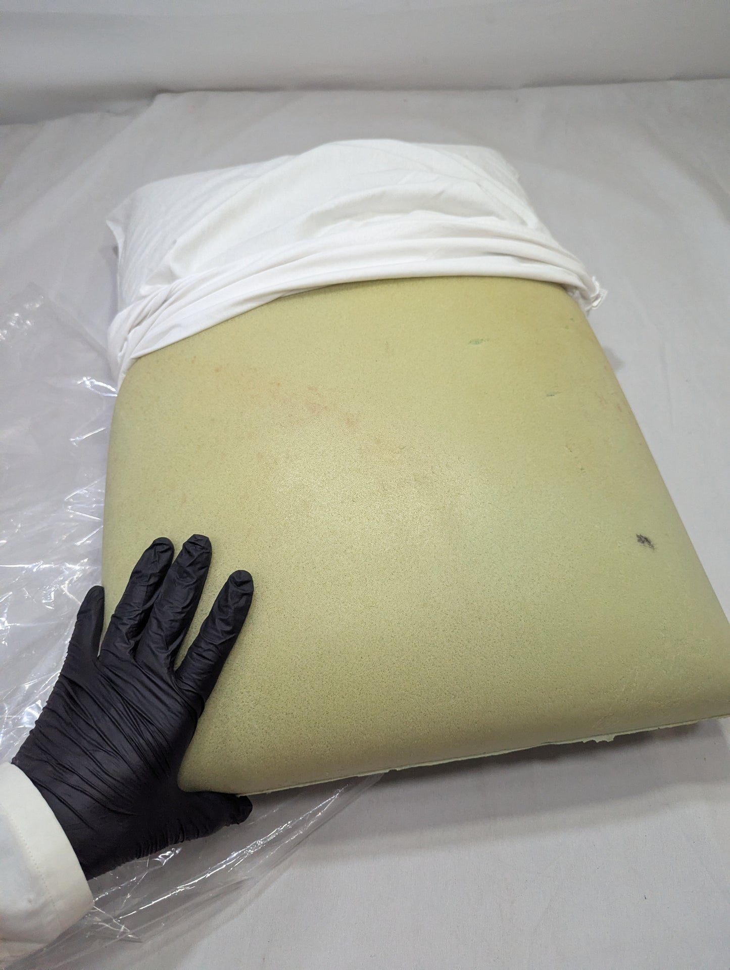 LATEX Imported Lot Memory foam Pillow P0205