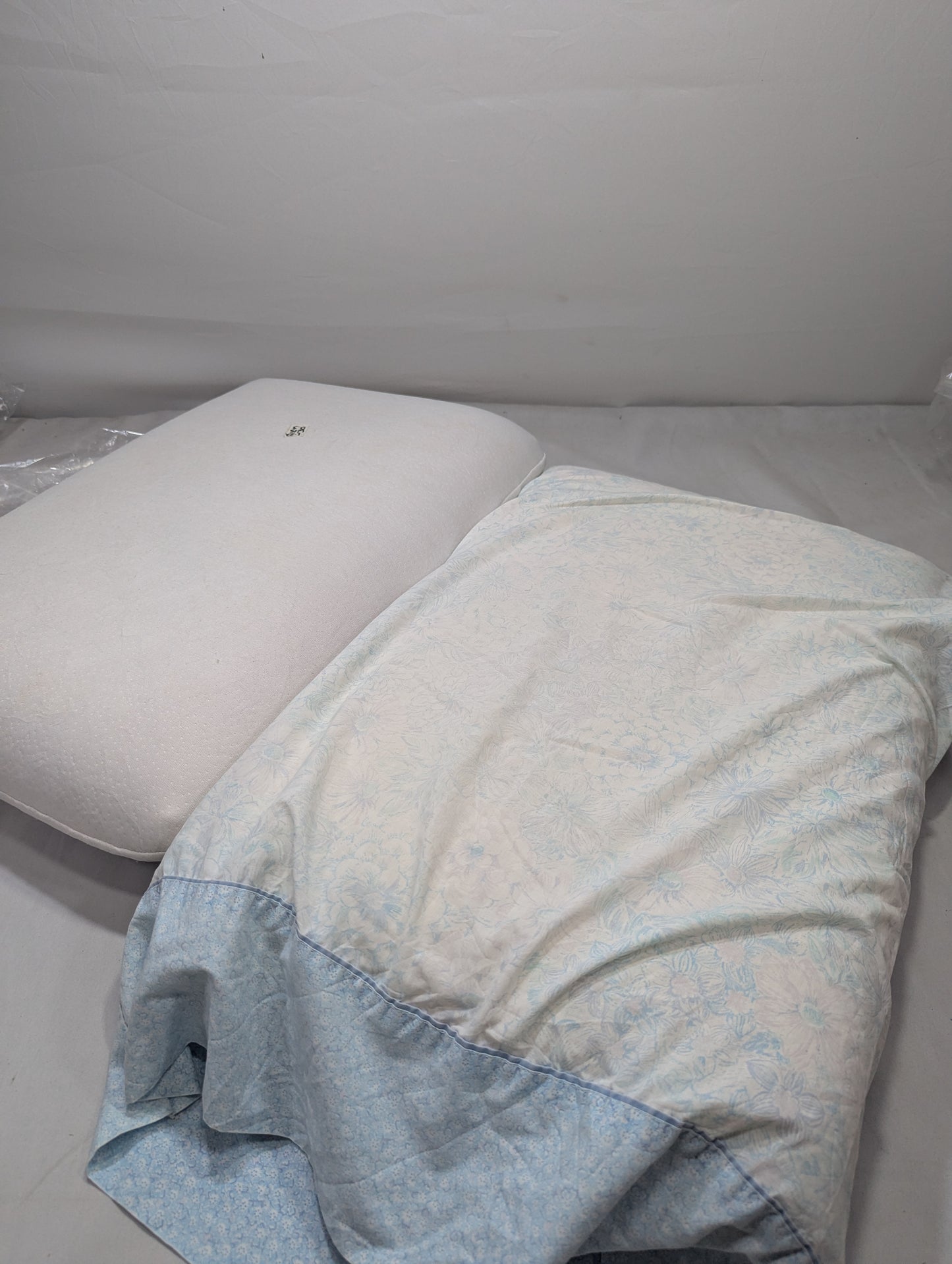 Pack of o2 Imported Lot Memory foam Pillow P0206