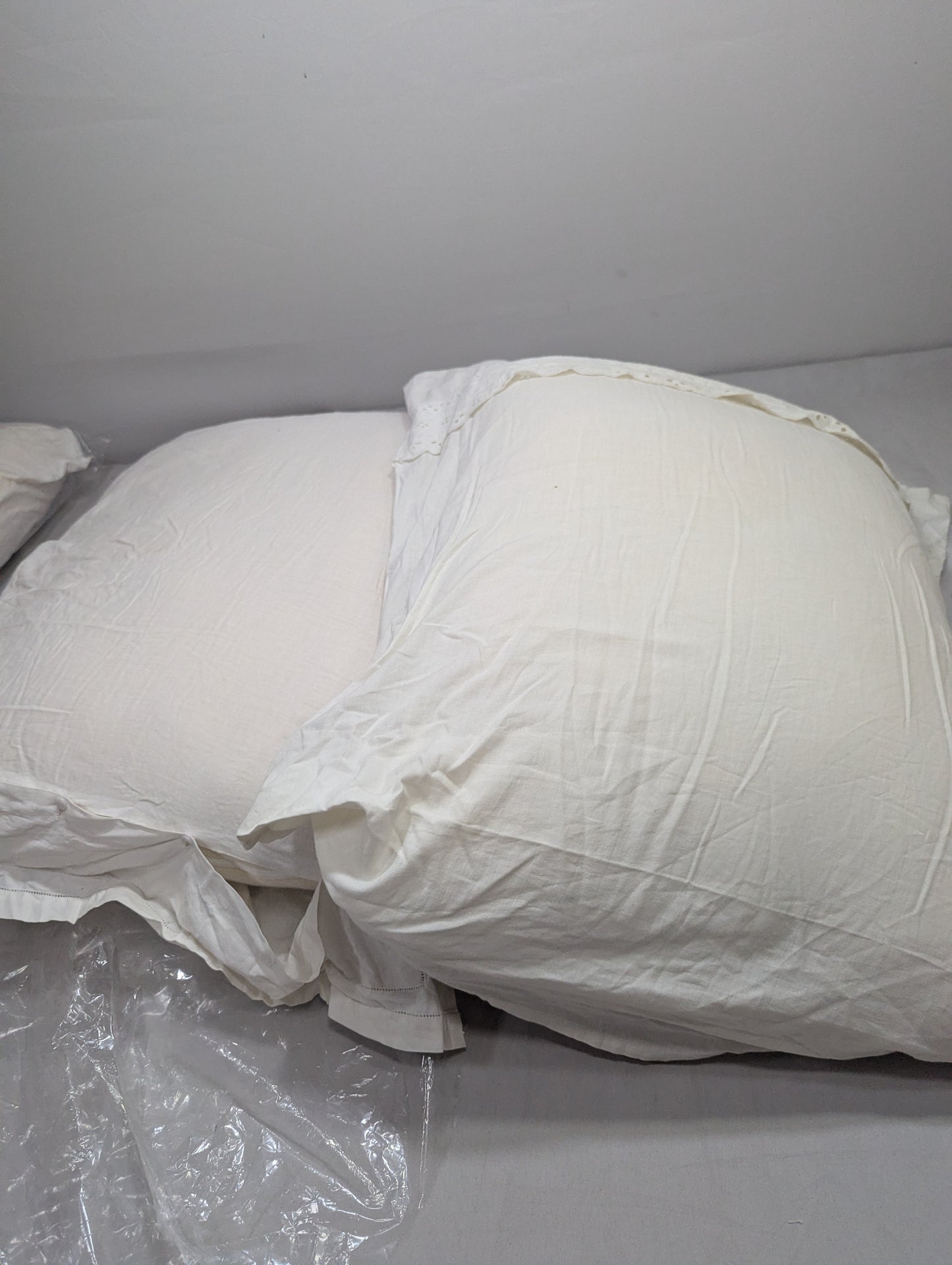 Pack of o2 Imported Lot Memory foam Pillow P0210