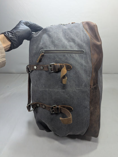 Canvas leather Title will update soon