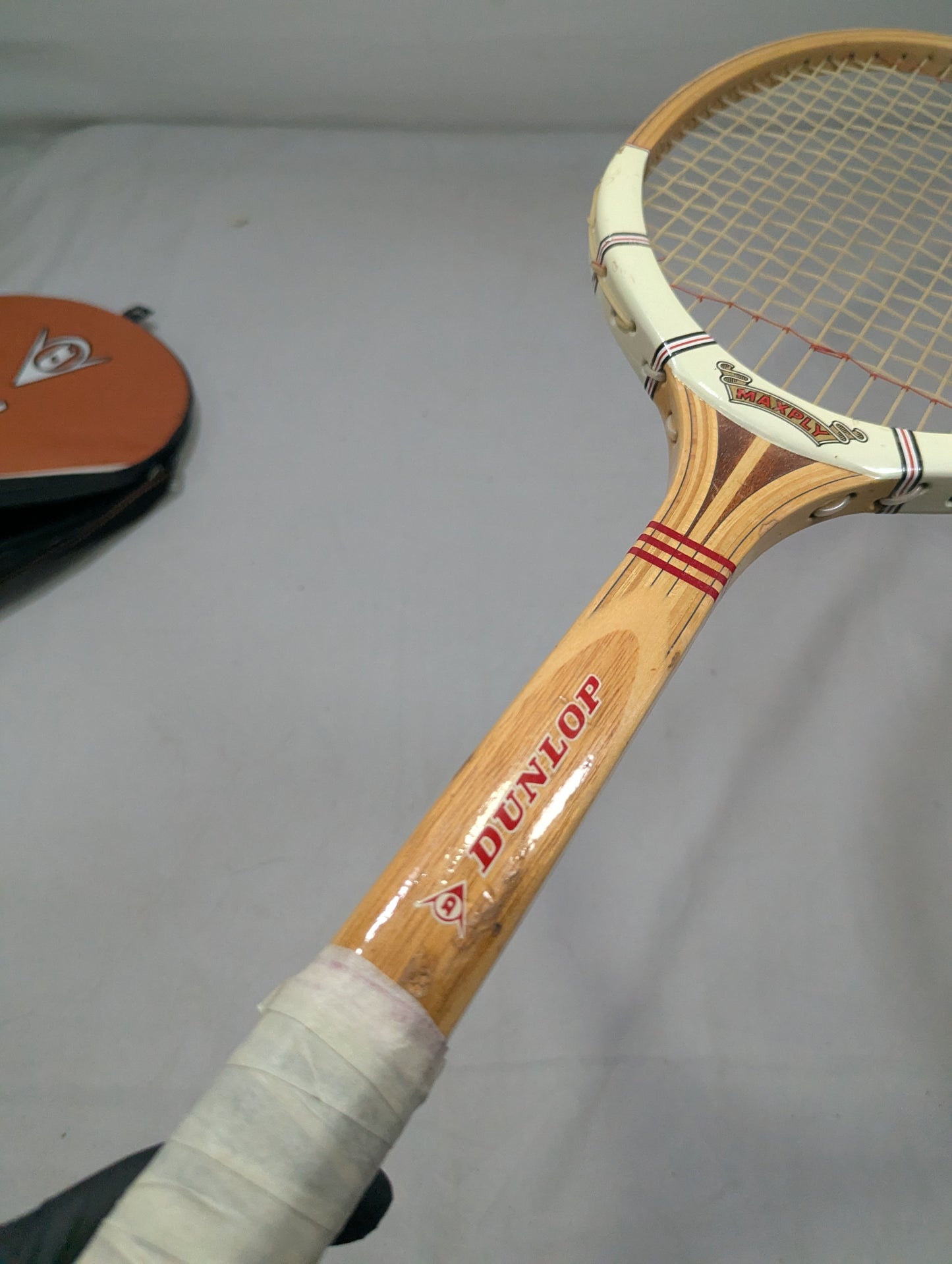 Tennis Racket Title will update soon