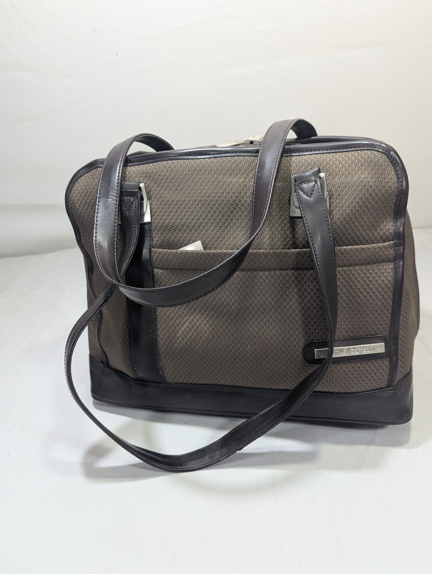 Samsonite Title will update soon