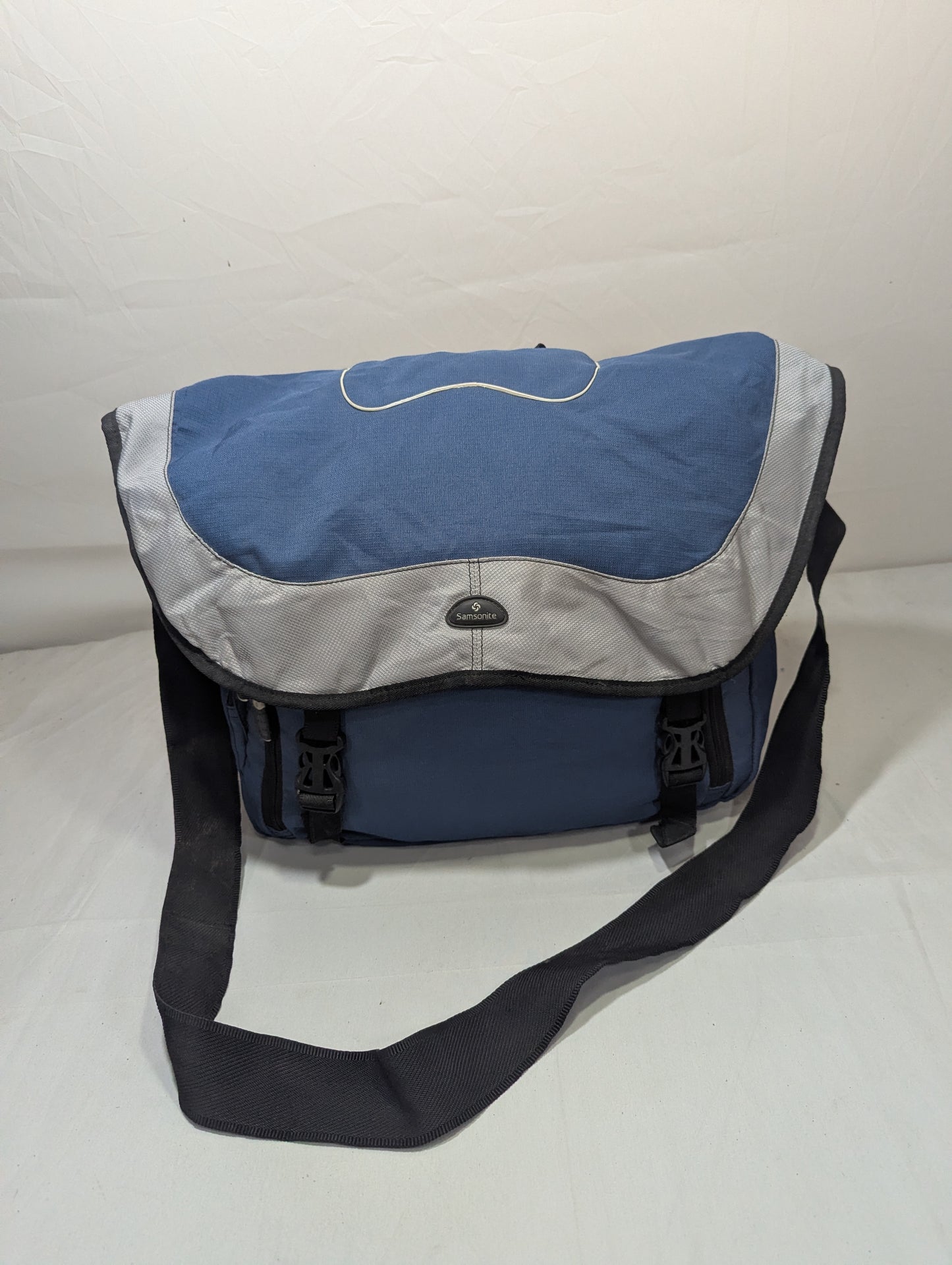 Samsonite Title will update soon
