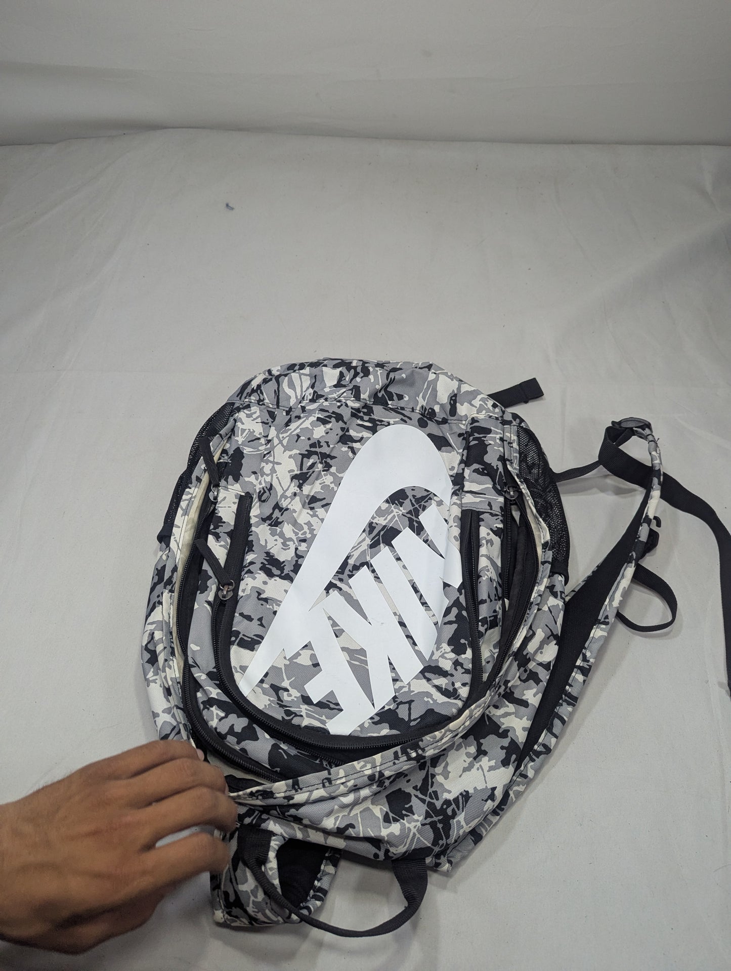 Nike Title will update soon