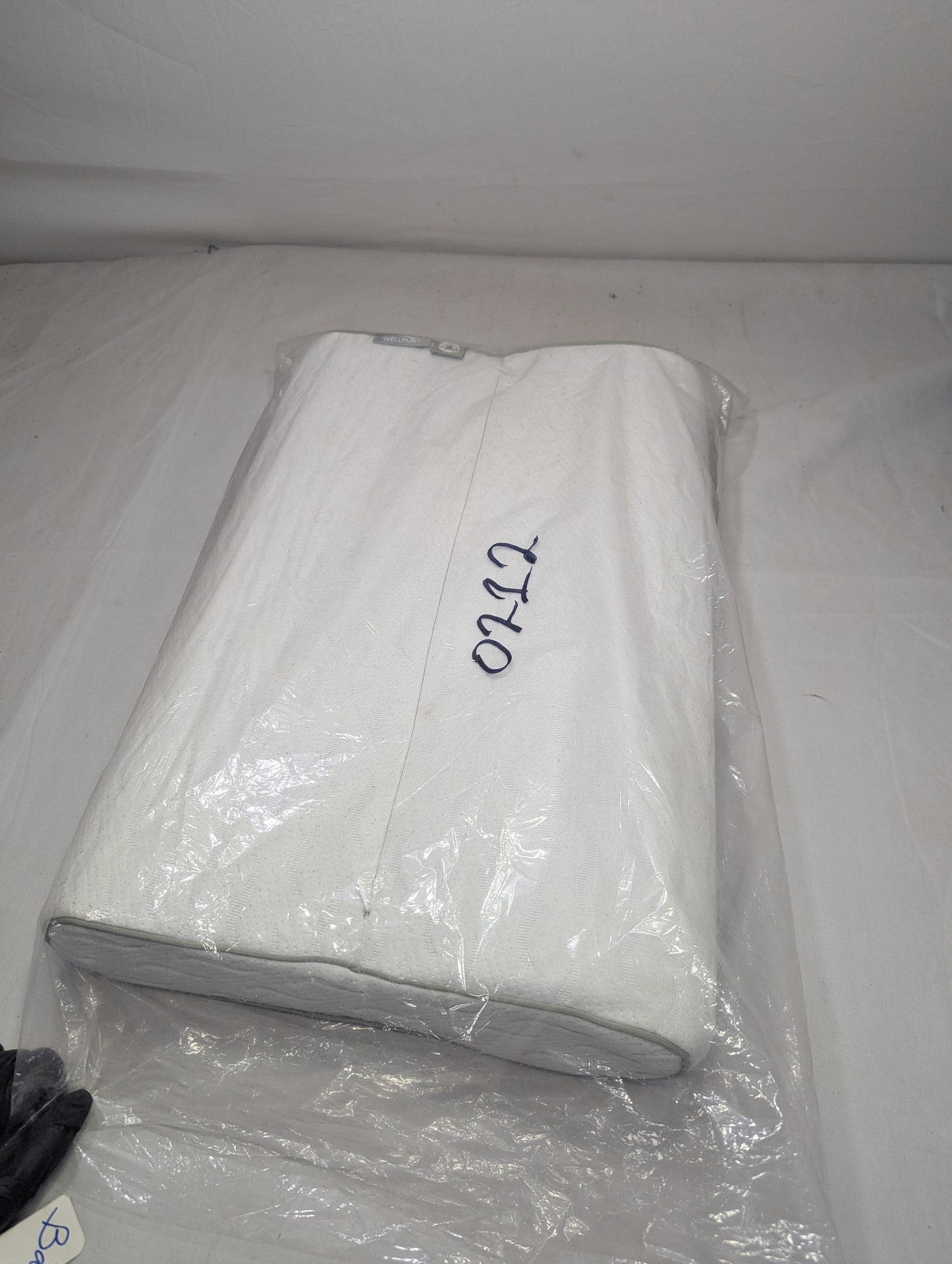 Imported Authentic Memory foam Pillow P0212