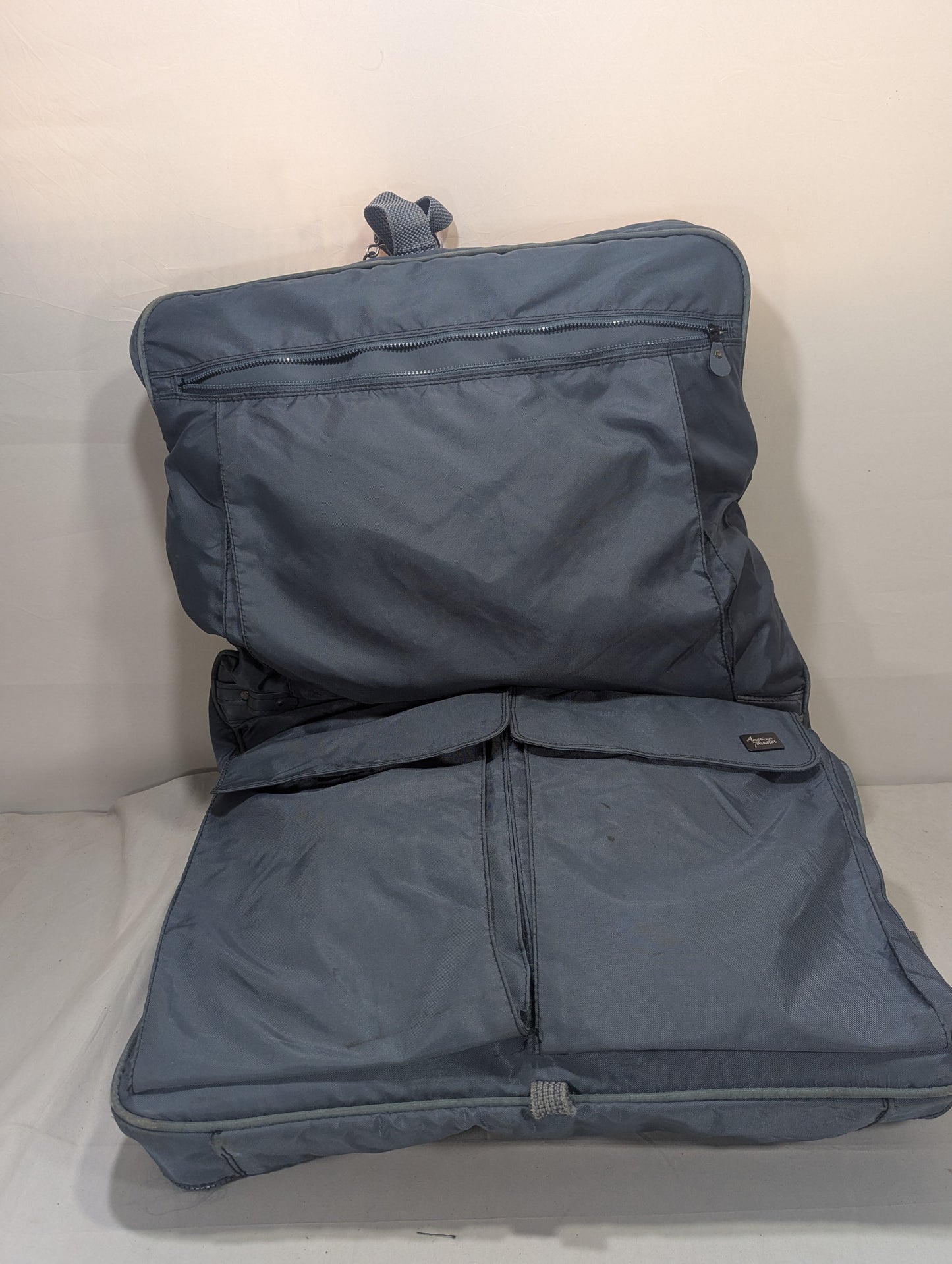 Suit Bag Title will update soon