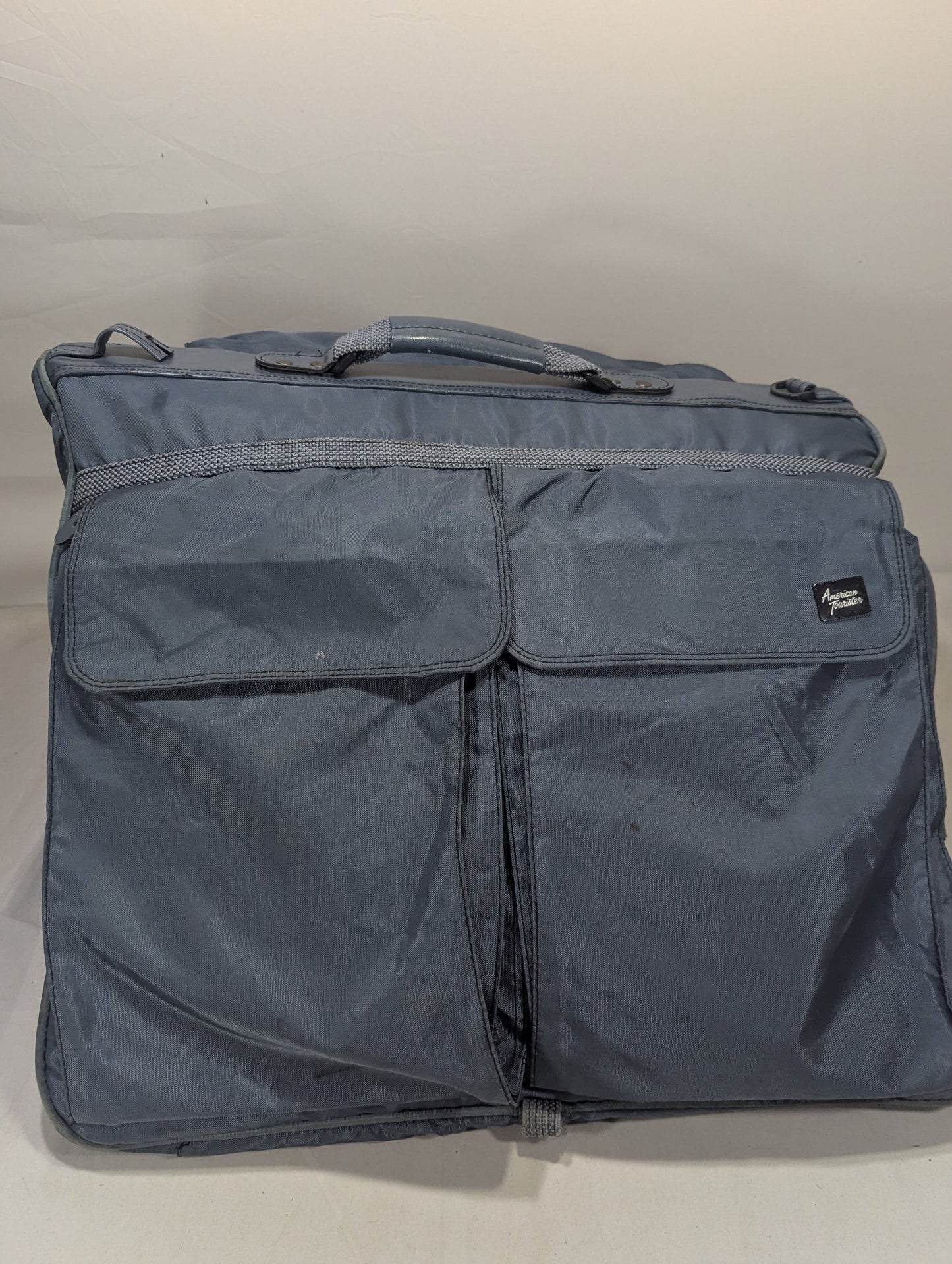 Suit Bag Title will update soon