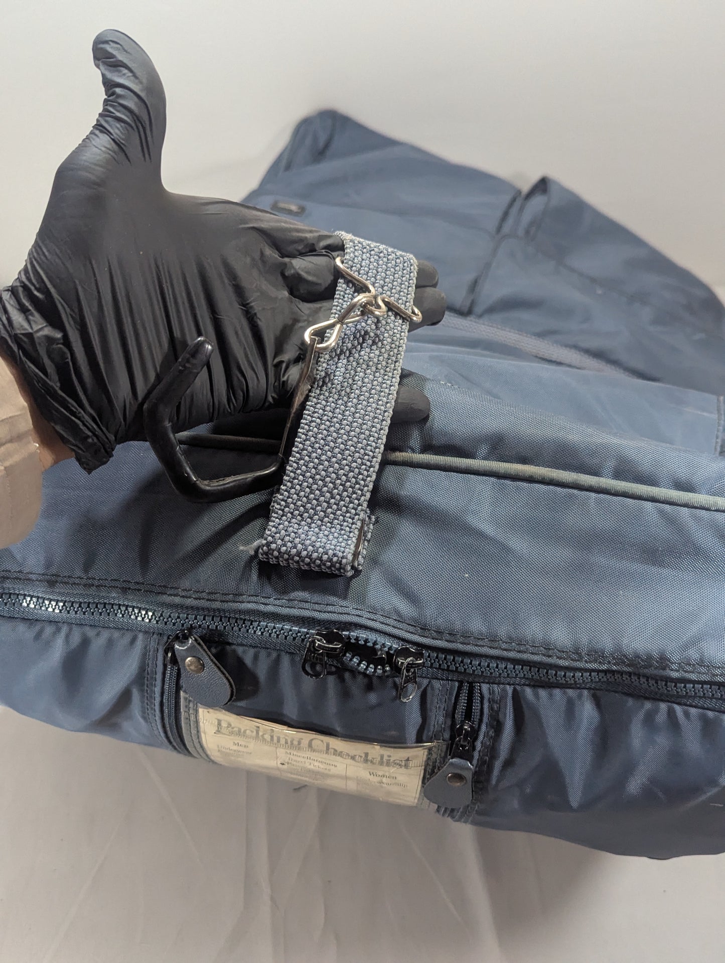 Suit Bag Title will update soon