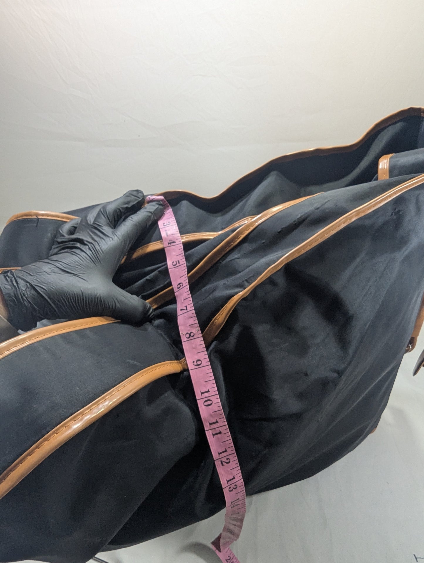 Suit Bag Title will update soon