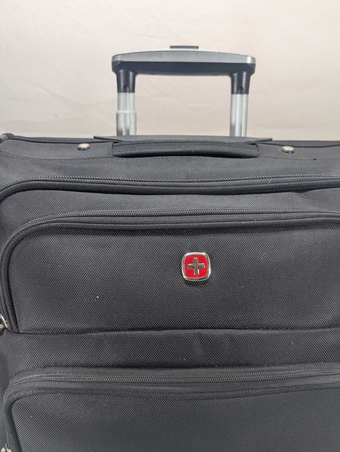 Swiss Gear Trolley Title will update soon