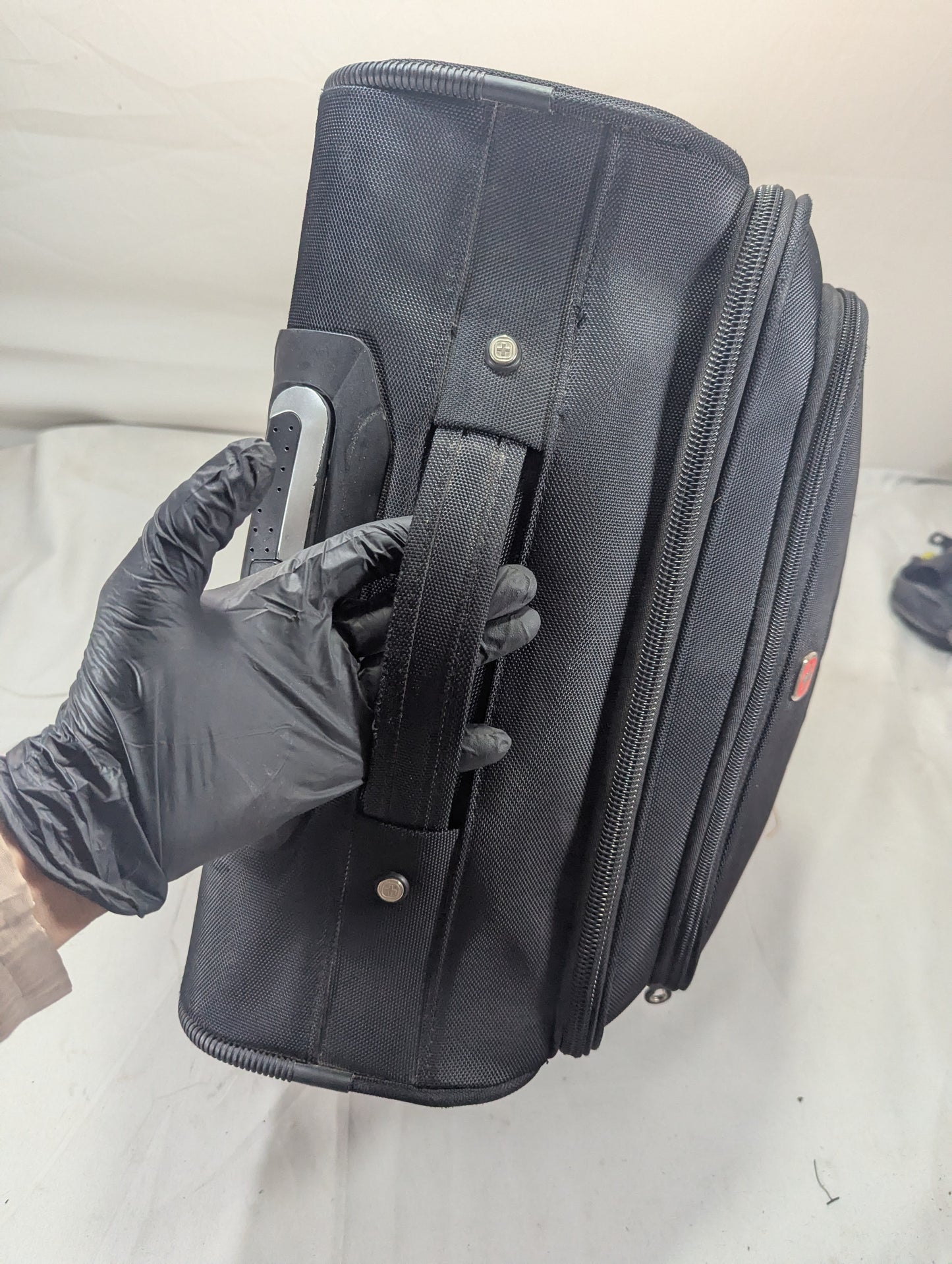 Swiss Gear Trolley Title will update soon