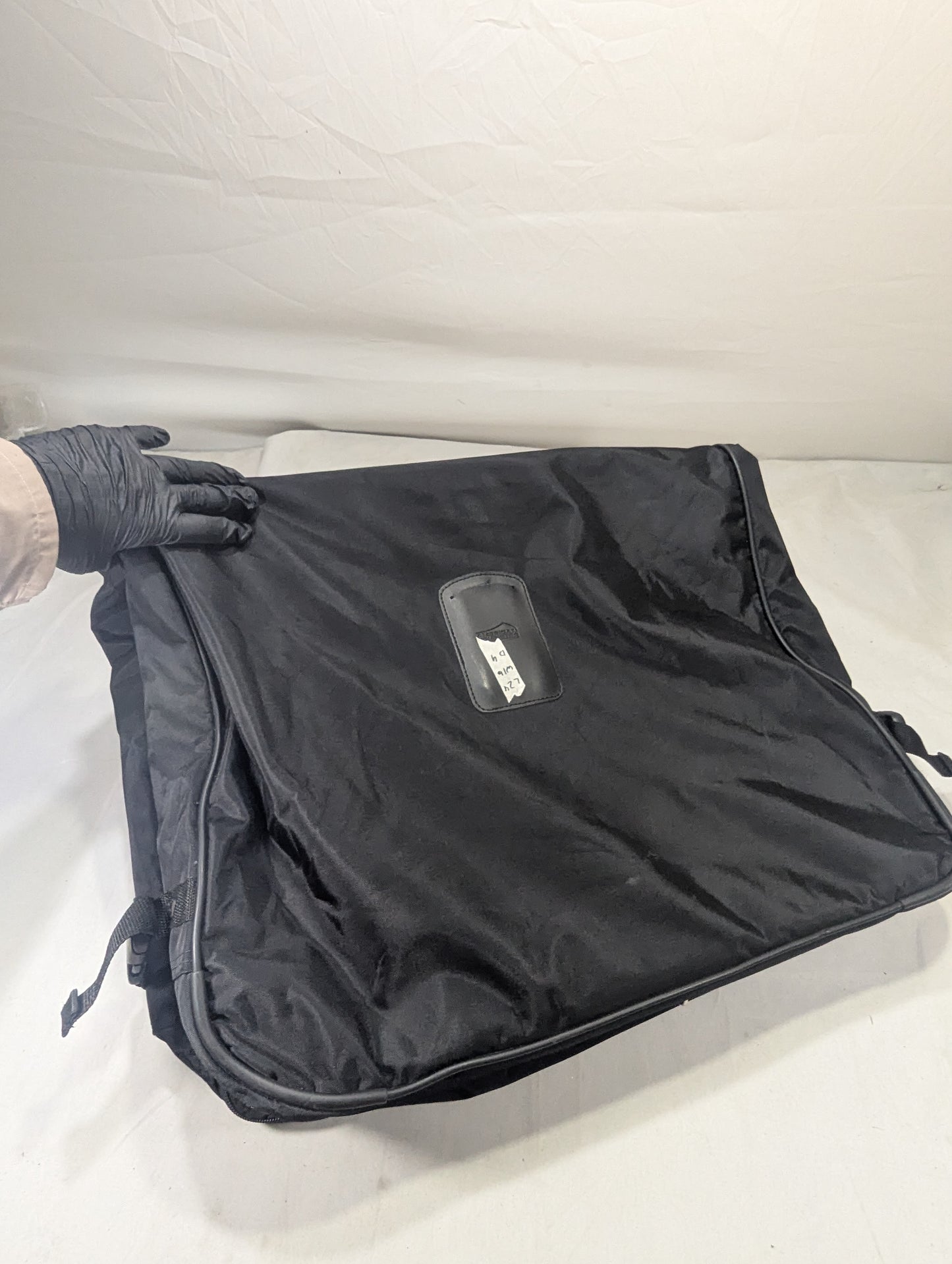 Suit Bag Title will update soon