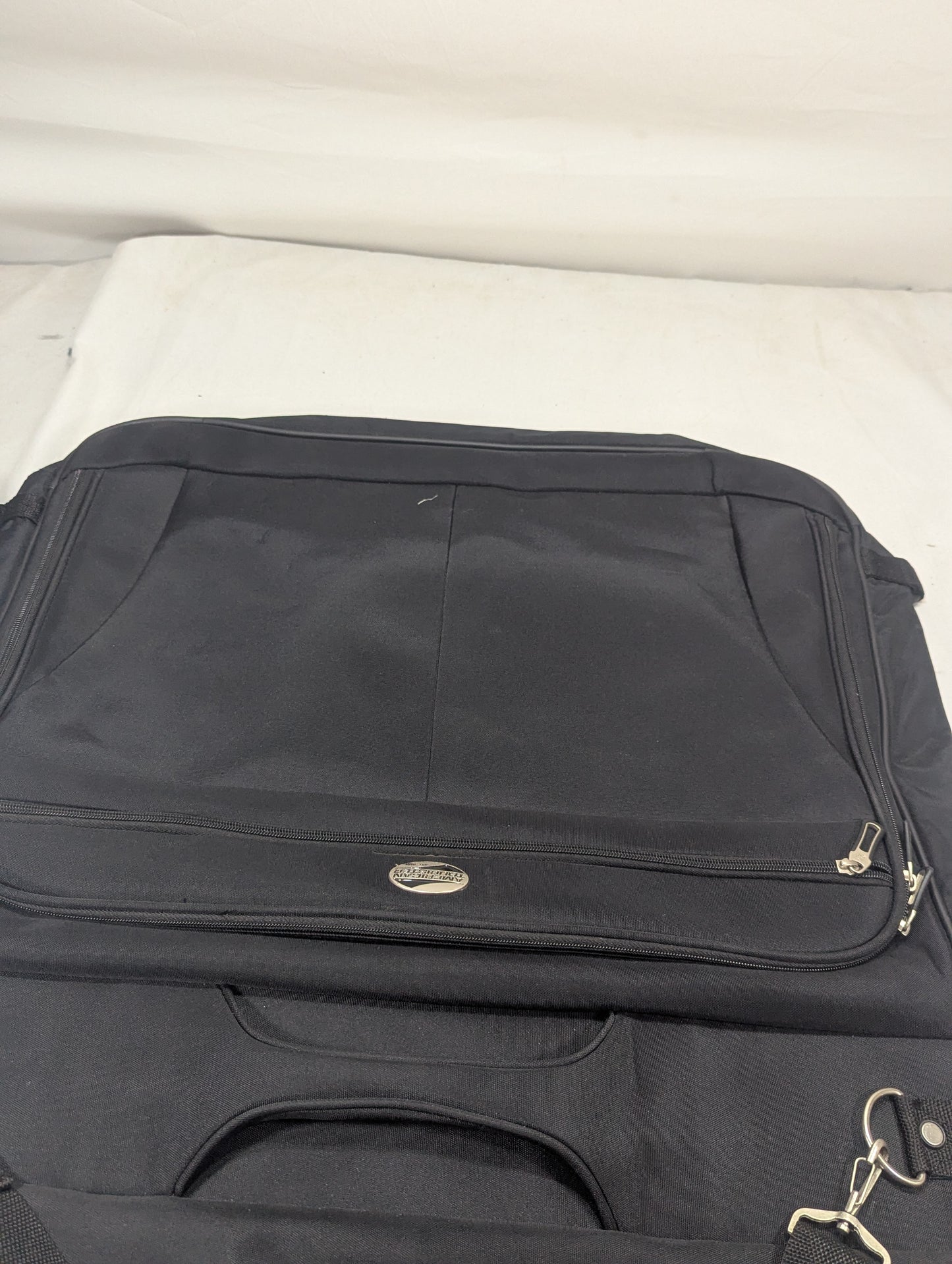 Suit Bag Title will update soon