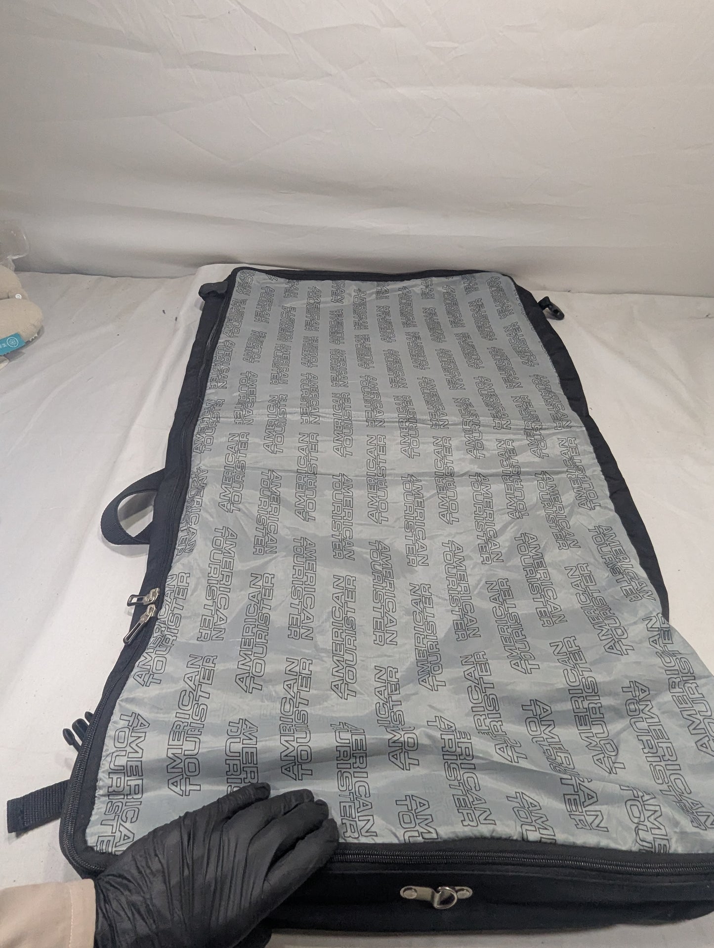 Suit Bag Title will update soon