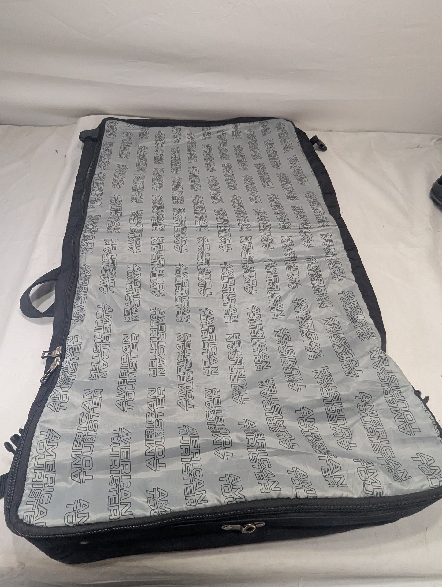 Suit Bag Title will update soon