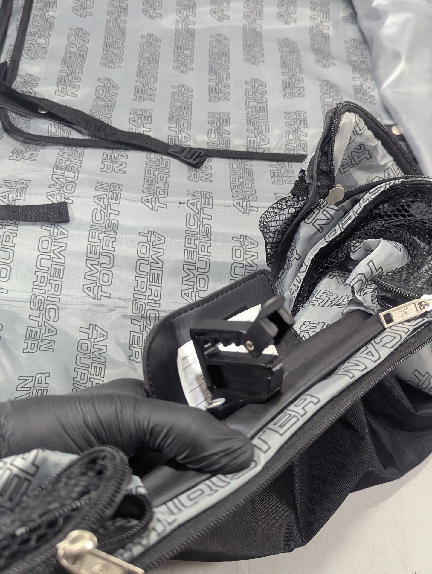 Suit Bag Title will update soon