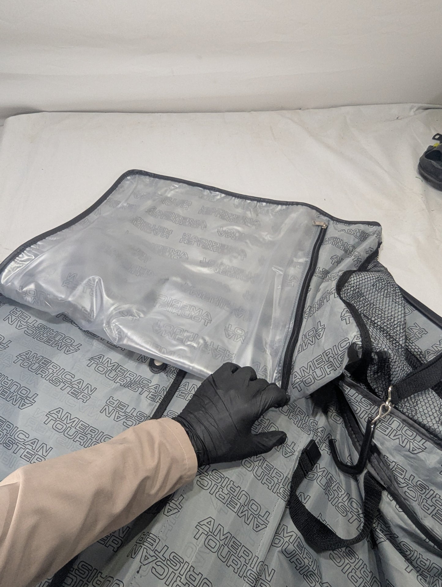 Suit Bag Title will update soon